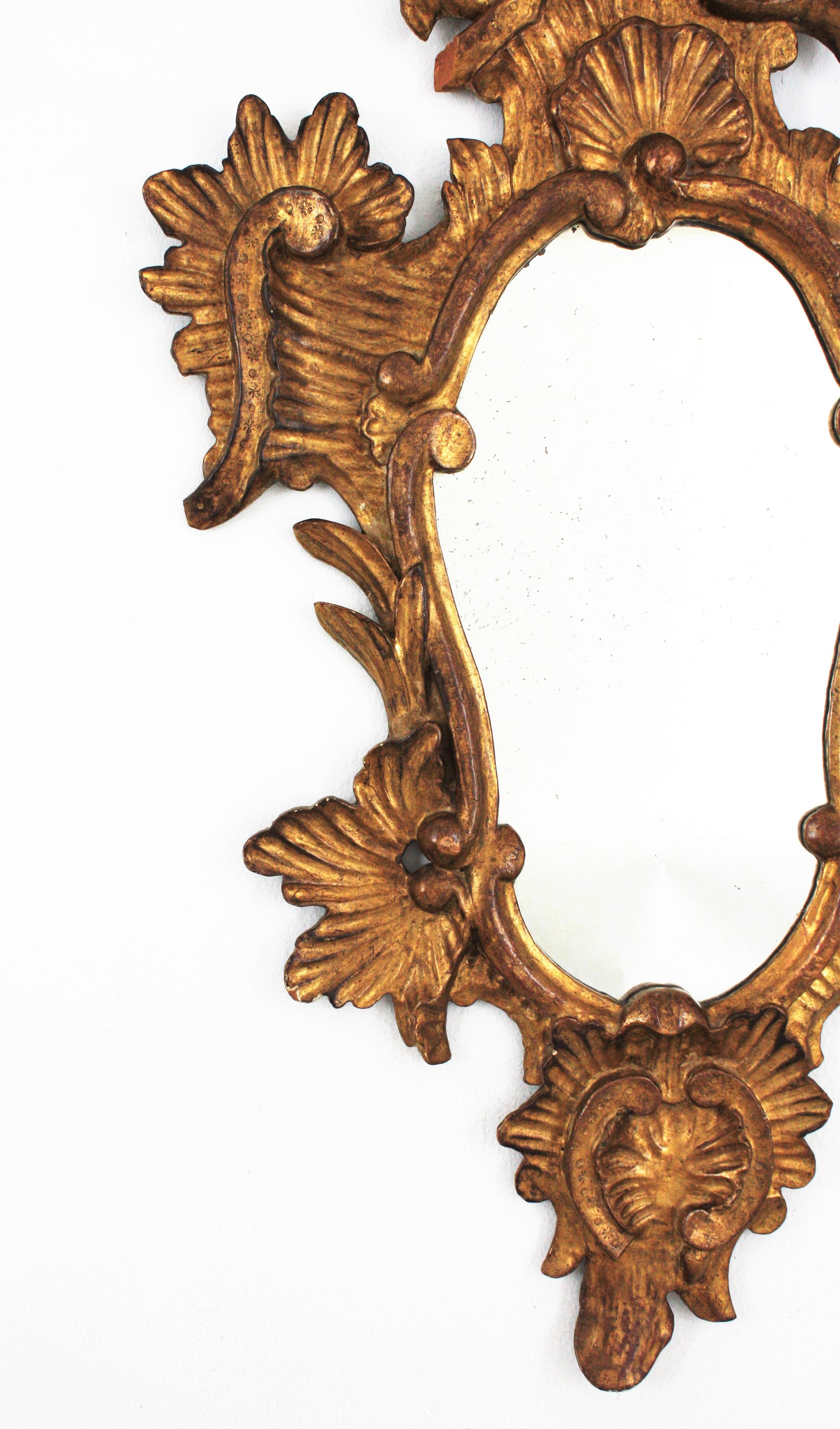 Miroir italien rococo en bois doré Bon état - En vente à Barcelona, ES