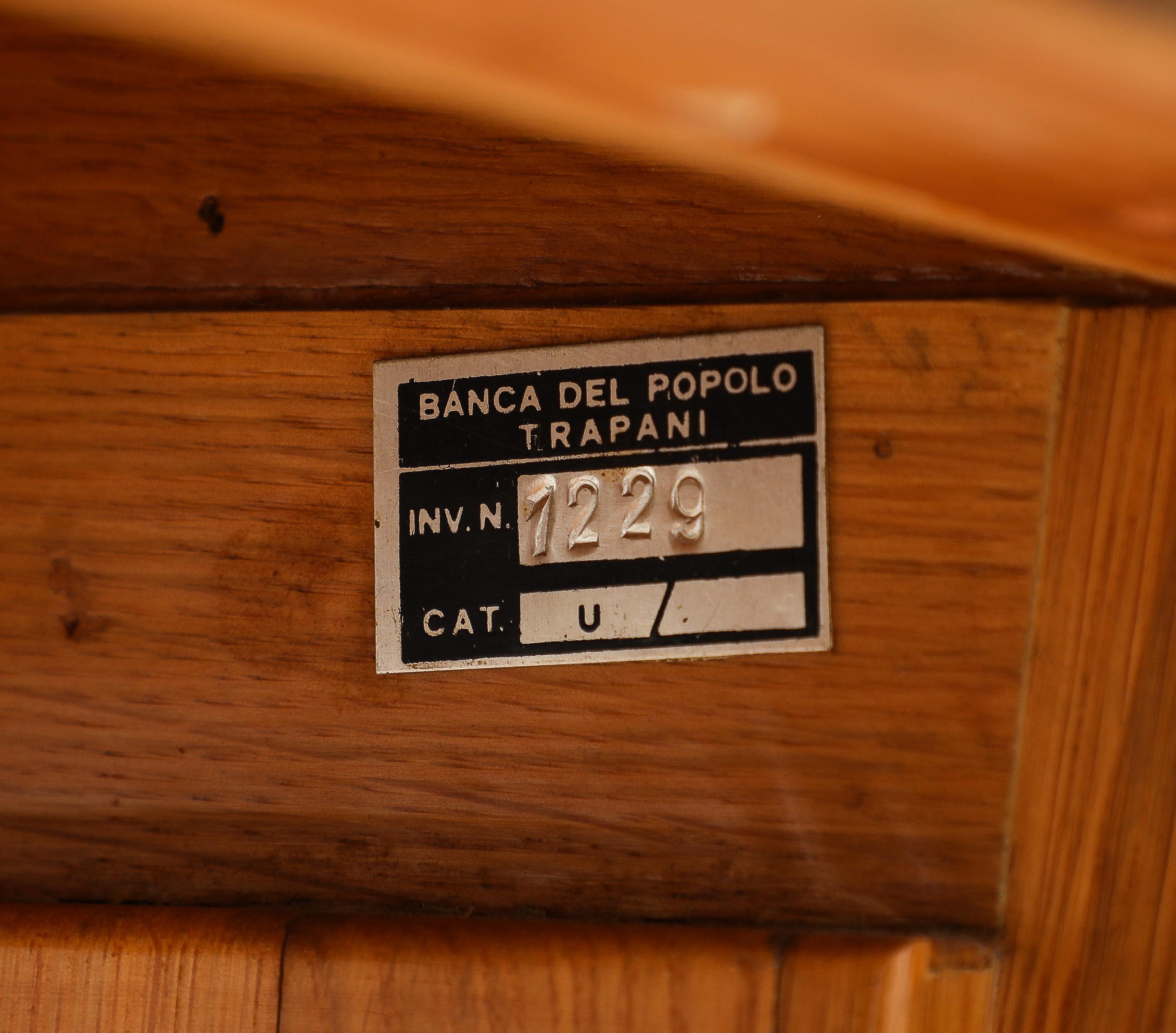 Table/bureau italienne des années 1930, pour Banca Del Popolo, Trapani en vente 14