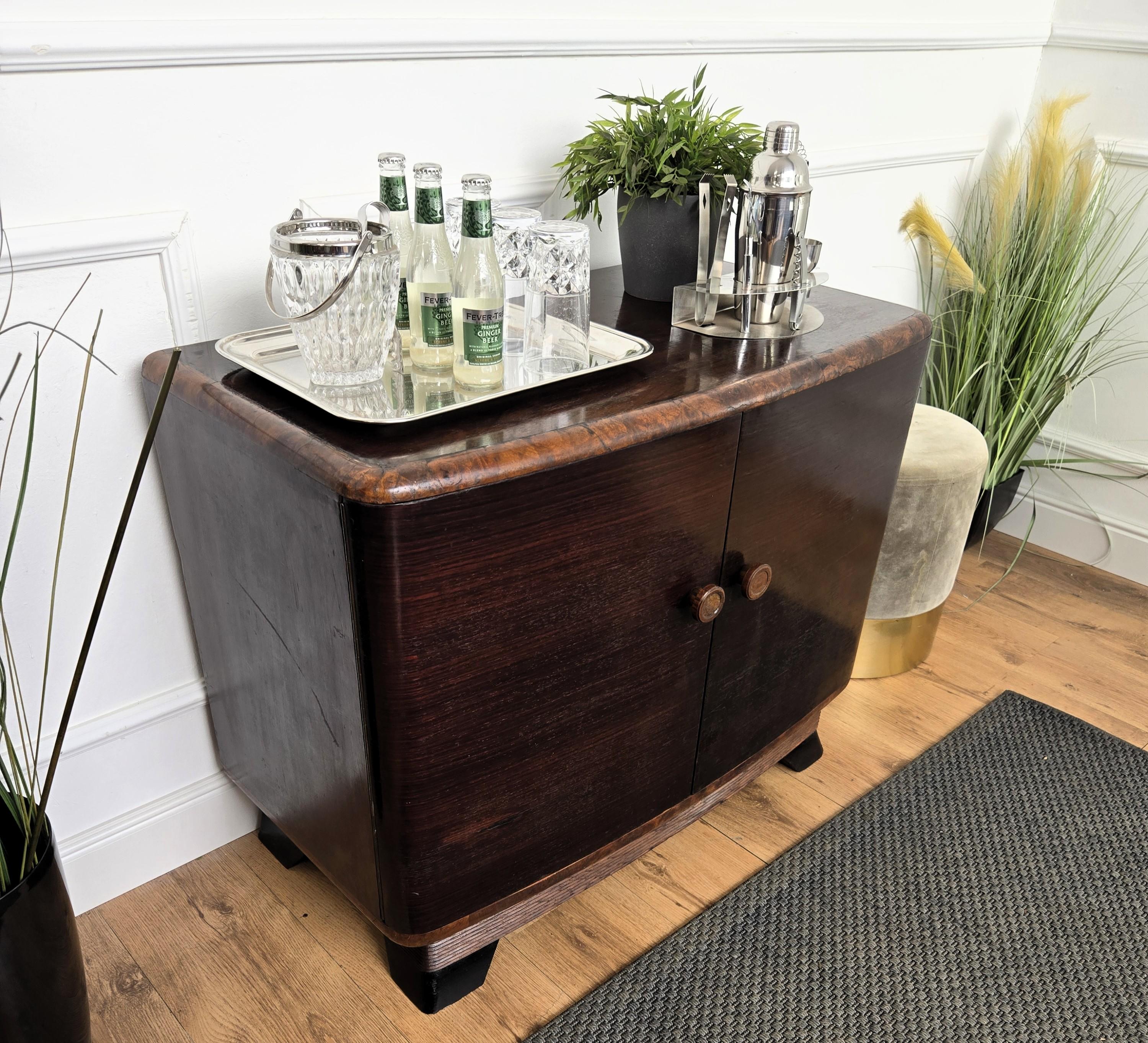 Italian 1940s Art Deco Mid-Century Walnut Burl and Mirror Mosaic Dry Bar Cabinet For Sale 1