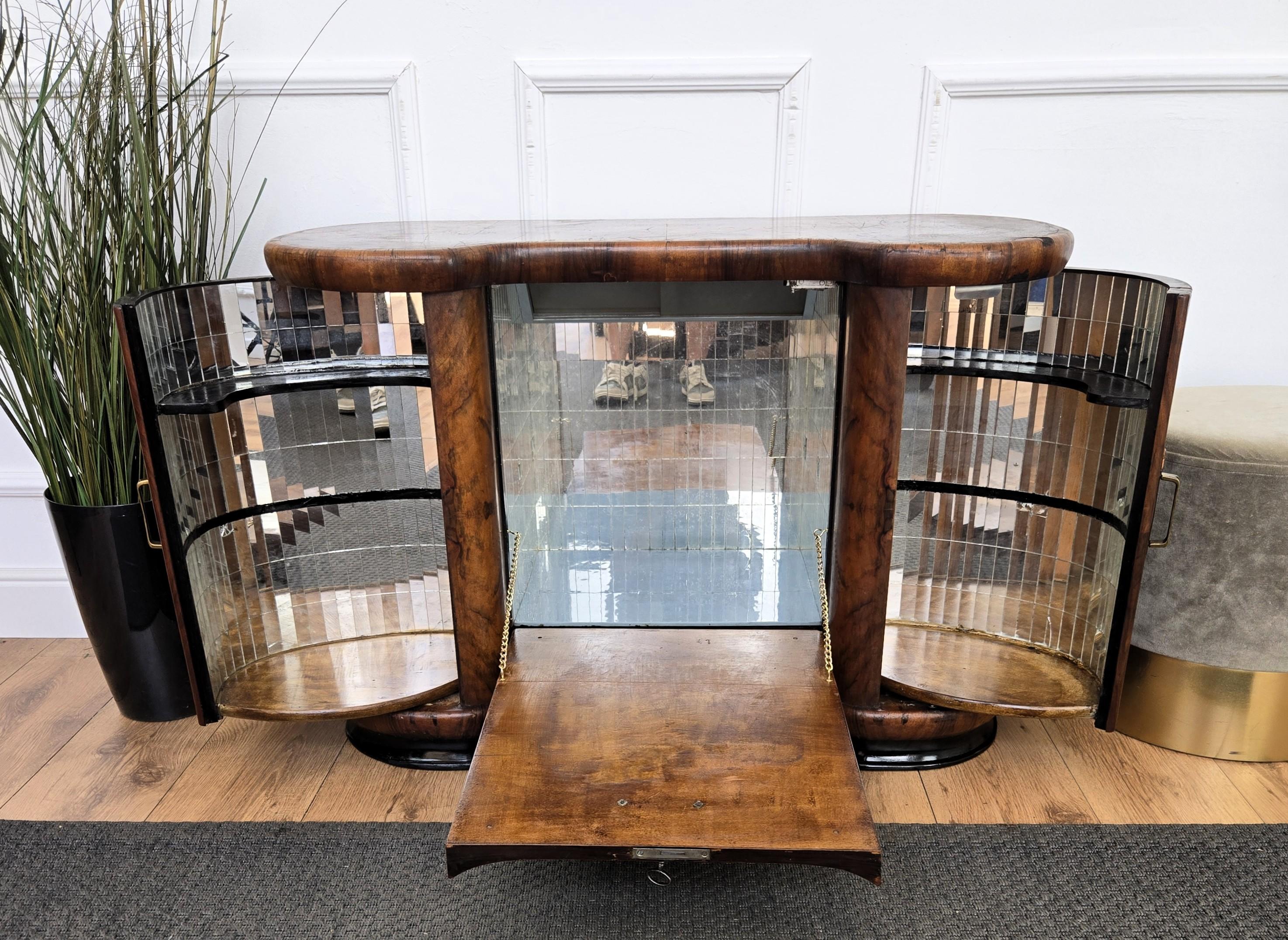 Italian 1940s Art Deco Mid-Century Walnut Burl and Mirror Mosaic Dry Bar Cabinet For Sale 3