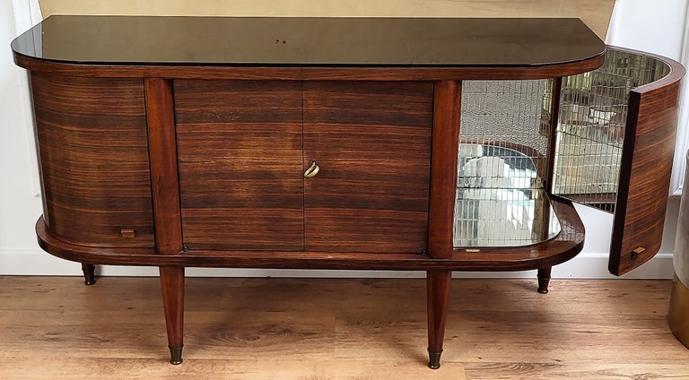 Italienischer Barschrank aus Nussbaumholz und Spiegelmosaik, Art déco ...