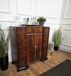 Italian 1940s Art Deco Mid-Century Walnut Burl Dry Bar Cabinet