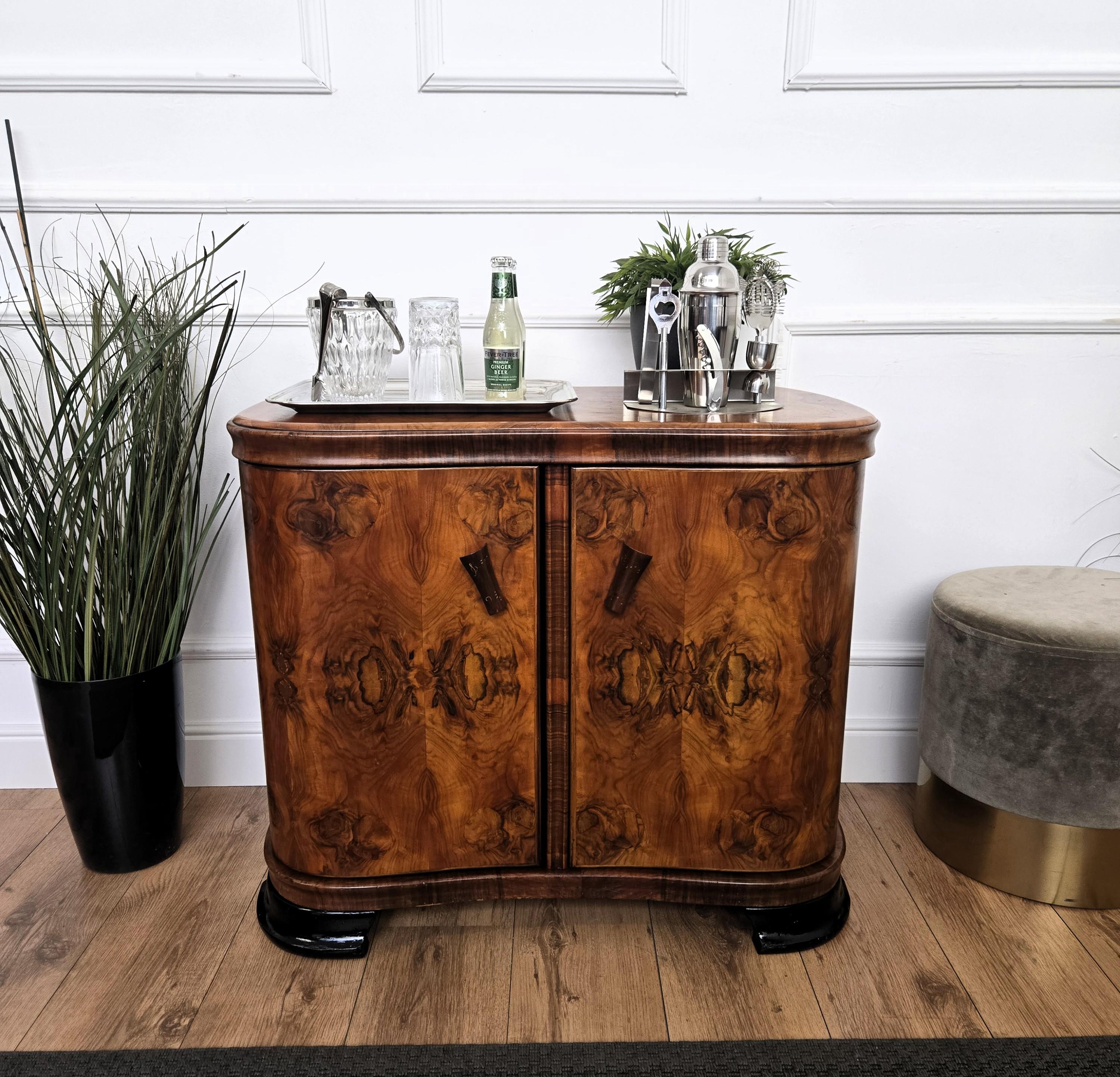 Italian 1940s Art Deco Midcentury Walnut Burl and Mirror Mosaic Dry Bar Cabinet For Sale 1