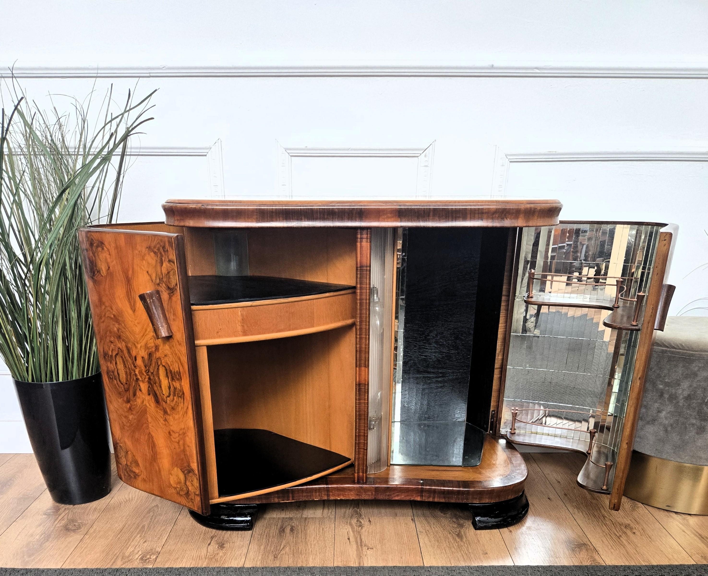 Italian 1940s Art Deco Midcentury Walnut Burl and Mirror Mosaic Dry Bar Cabinet For Sale 4