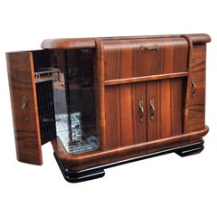 Armoire de bar Art Déco italienne des années 1940 en ronce de noyer et mosaïque de miroir