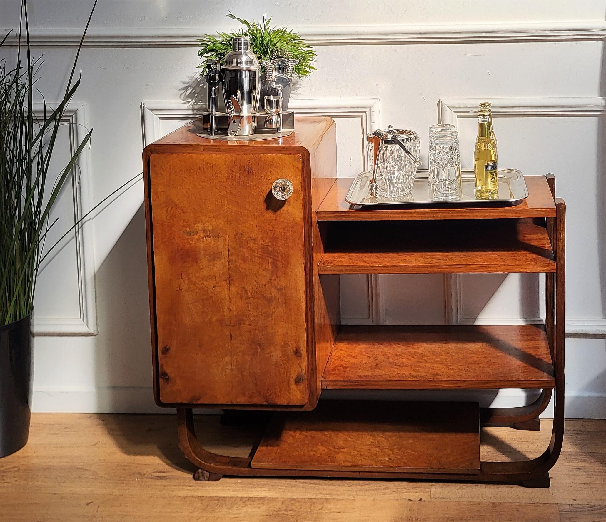 Italian 1940s Art Deco Midcentury Walnut Burl Dry Bar Cabinet In Good Condition In Carimate, Como