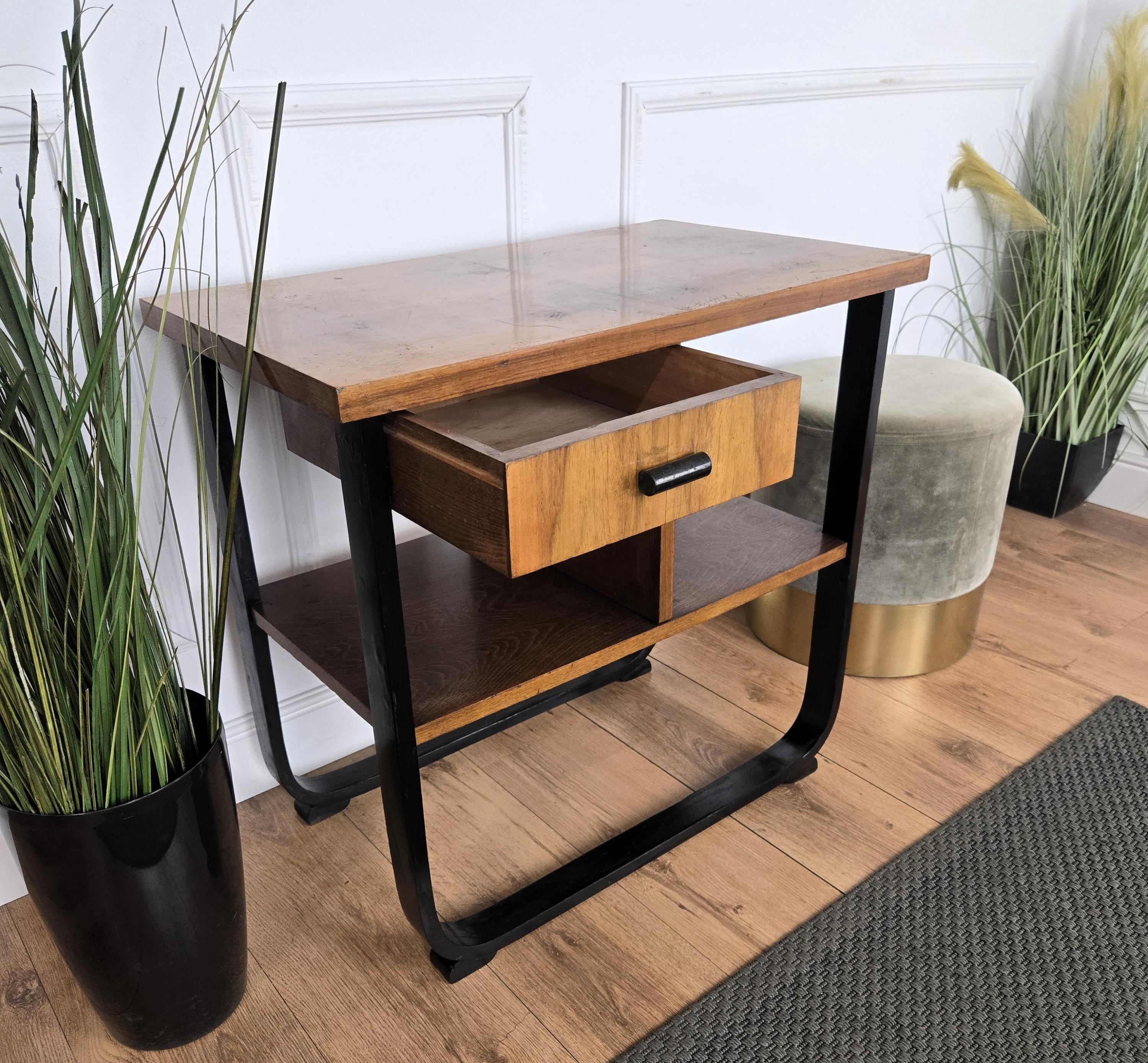 Italian 1940s Art Deco Midcentury Walnut Burl Dry Bar Cabinet siglo XX en venta