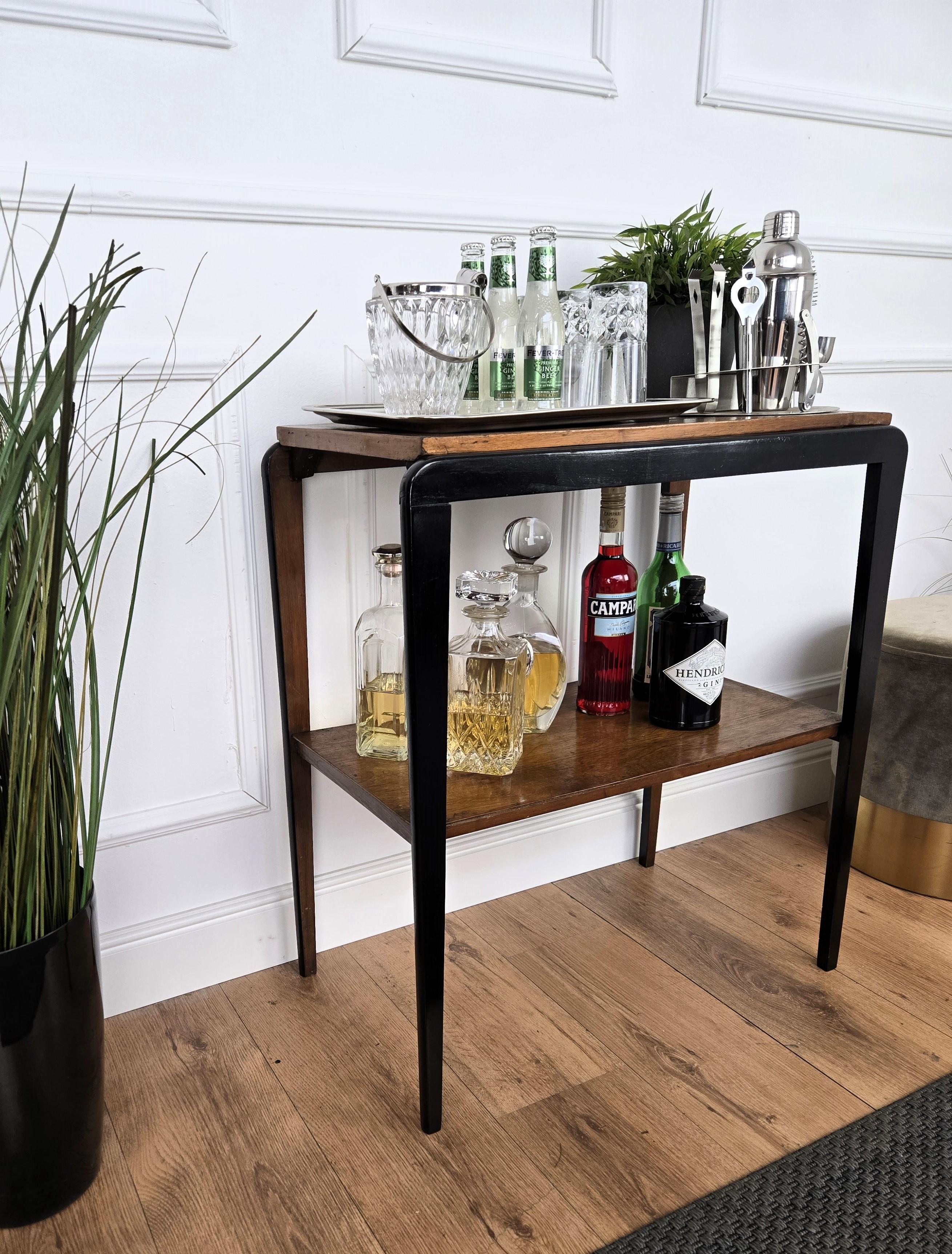 Art déco Table à cocktail italienne 1940s Art Deco Midcentury Bar Side en bois en vente