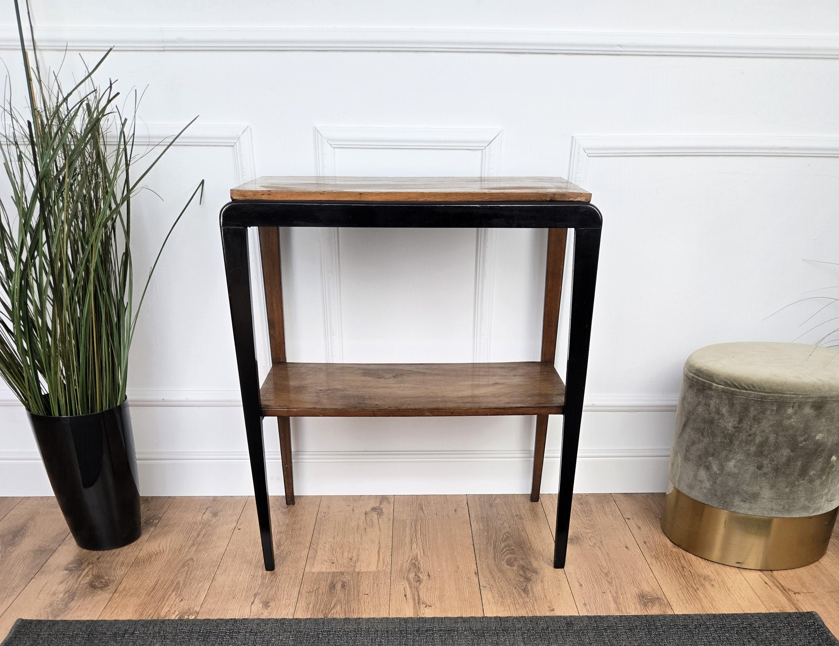 20ième siècle Table à cocktail italienne 1940s Art Deco Midcentury Bar Side en bois en vente