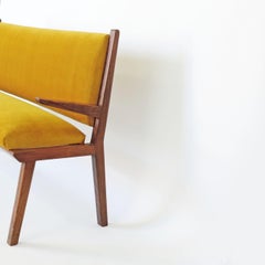 Italian 1940s Bench in Wood and Yellow Velvet Upholstery