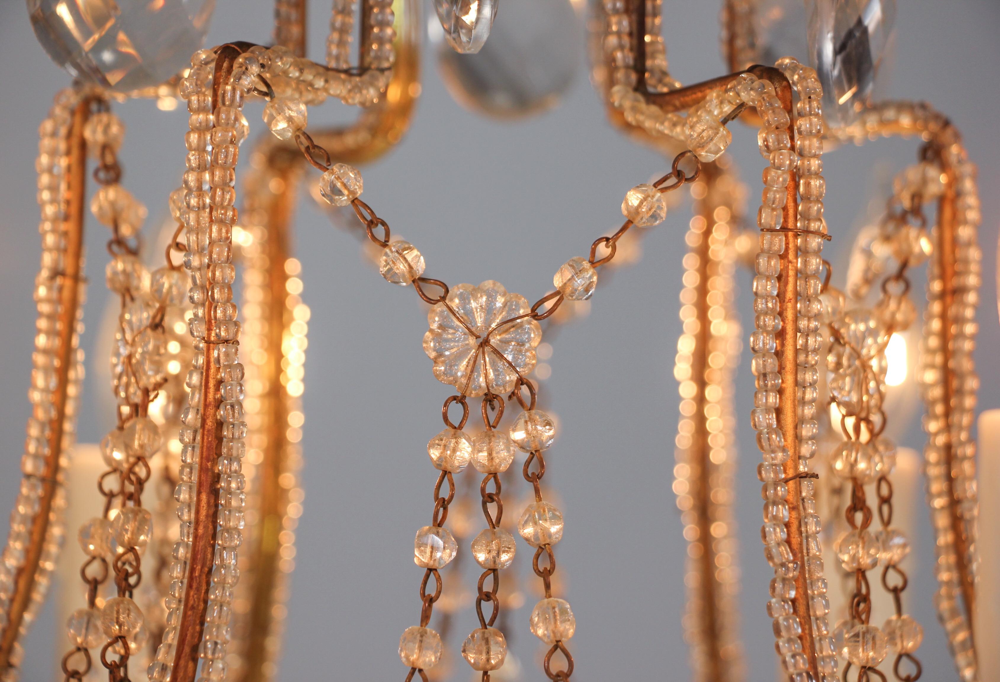 Italian 1940s Crystal Beaded Chandelier In Good Condition In Los Angeles, CA