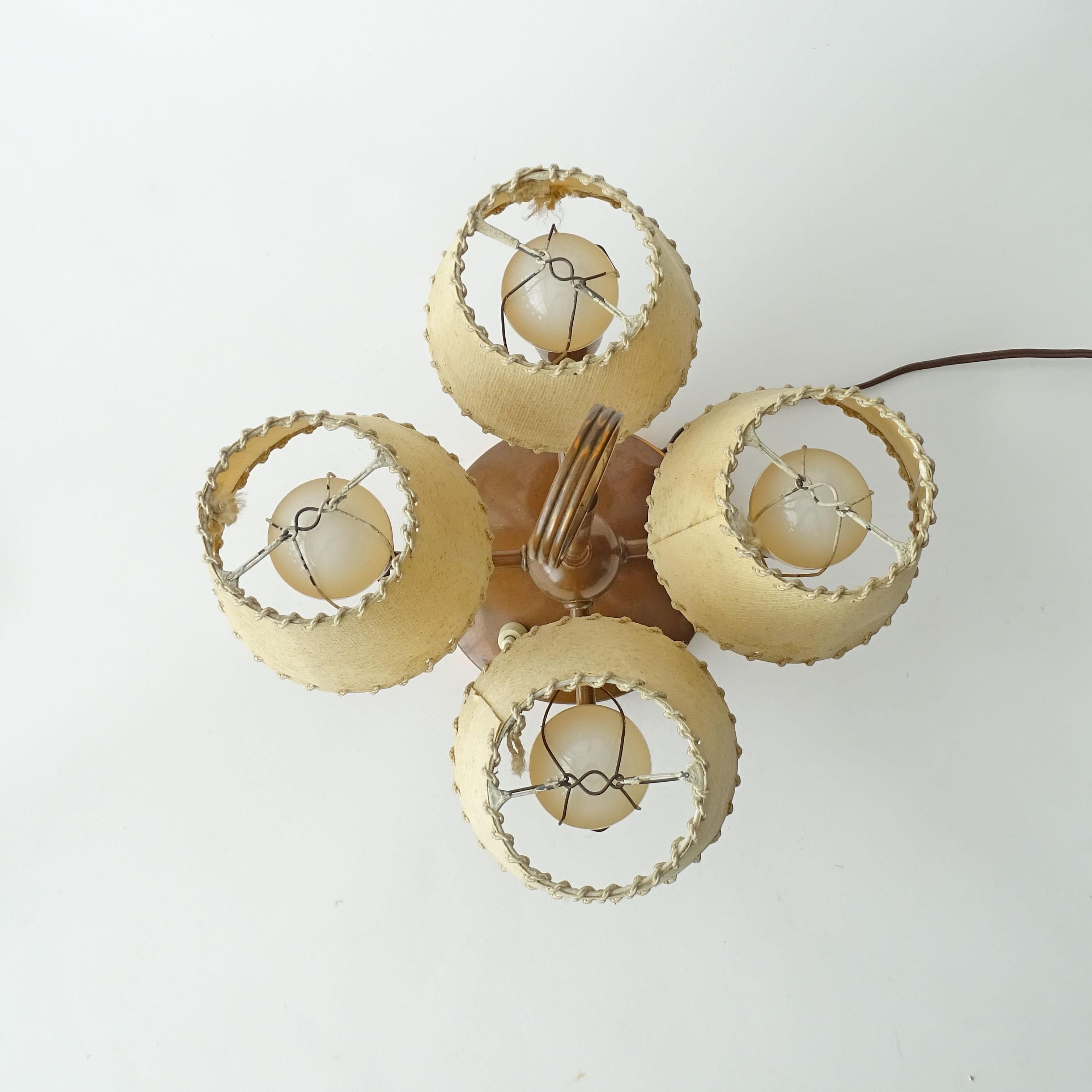 Italienische 1940er Vier Lights  Tischlampe aus Kupfer im Zustand „Gut“ im Angebot in Milan, IT
