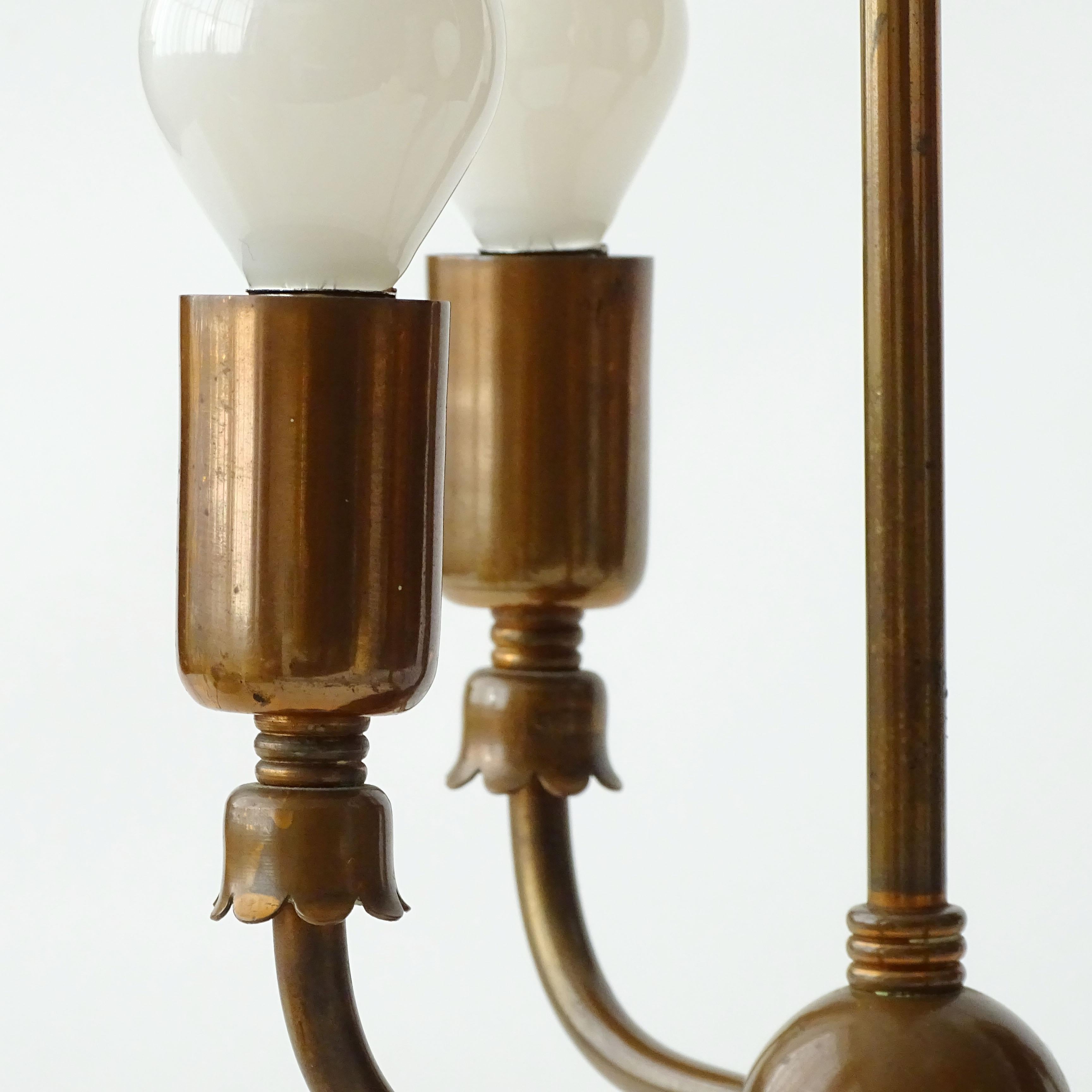 Italienische 1940er Vier Lights  Tischlampe aus Kupfer im Angebot 1