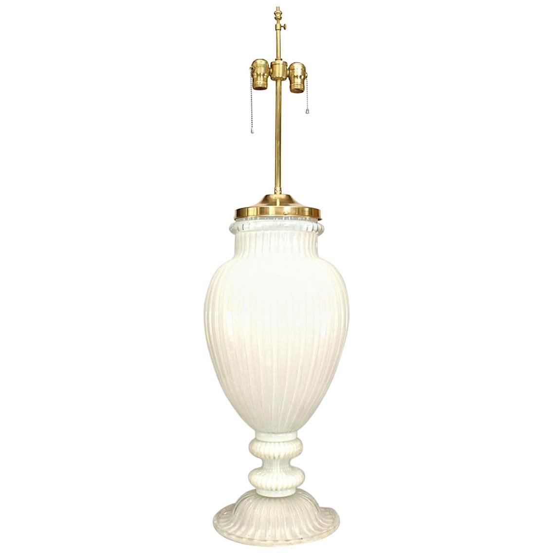Italian Neoclassic Murano Urn Table Lamp For Sale