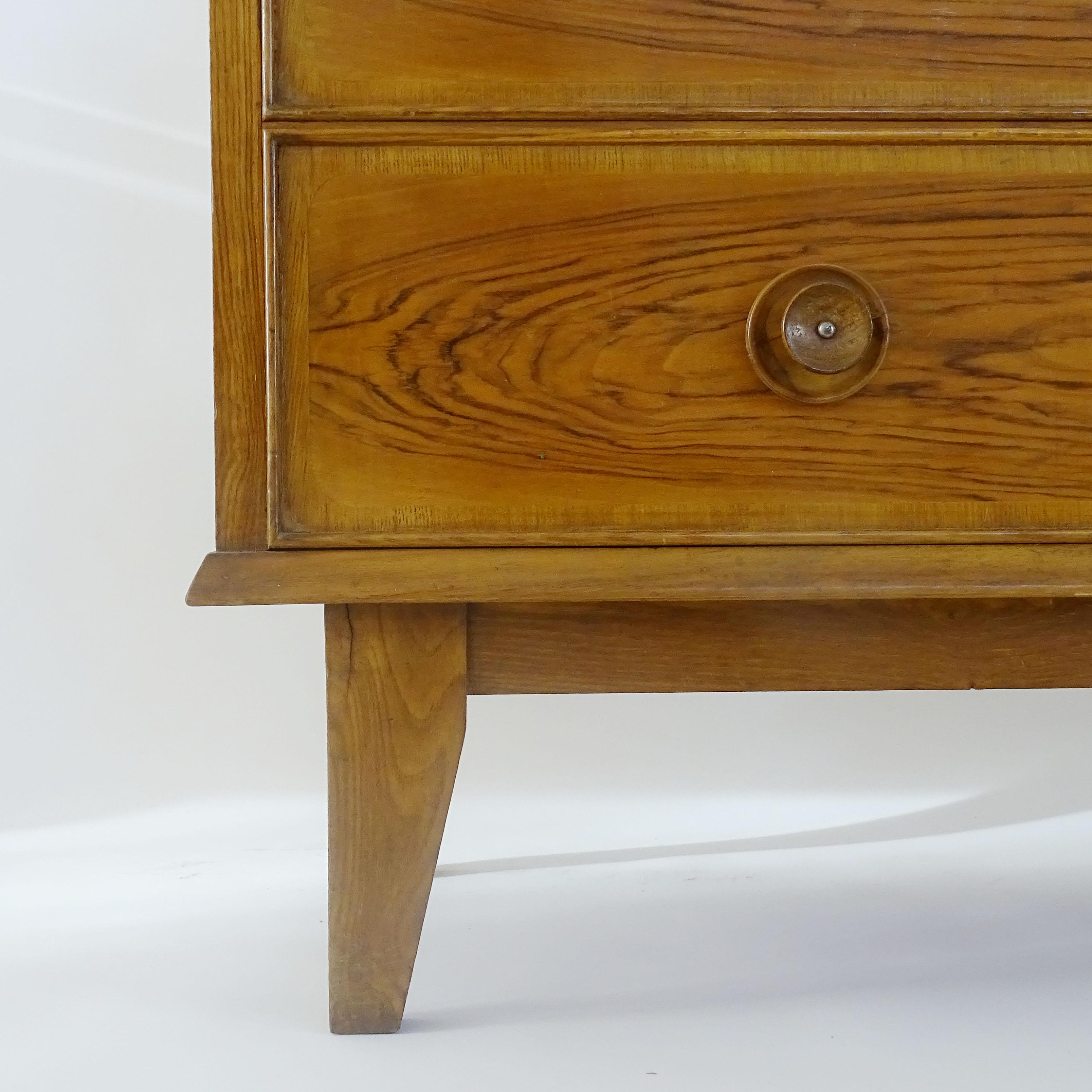 Italian 1940s Oak chest of drawers For Sale 2