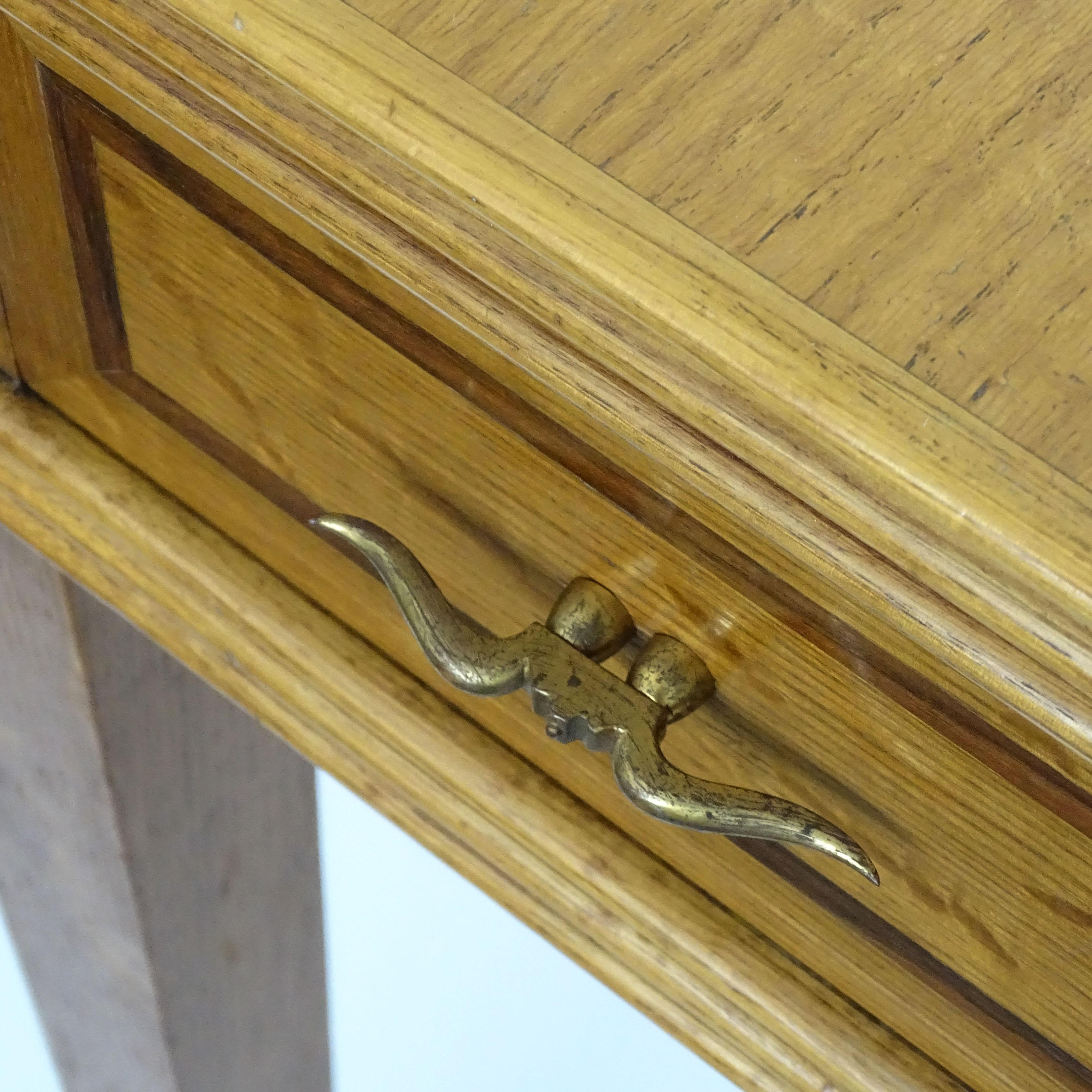 Art Déco Vanità in legno di Oak del 1940 con due cassetti e specchio in vendita