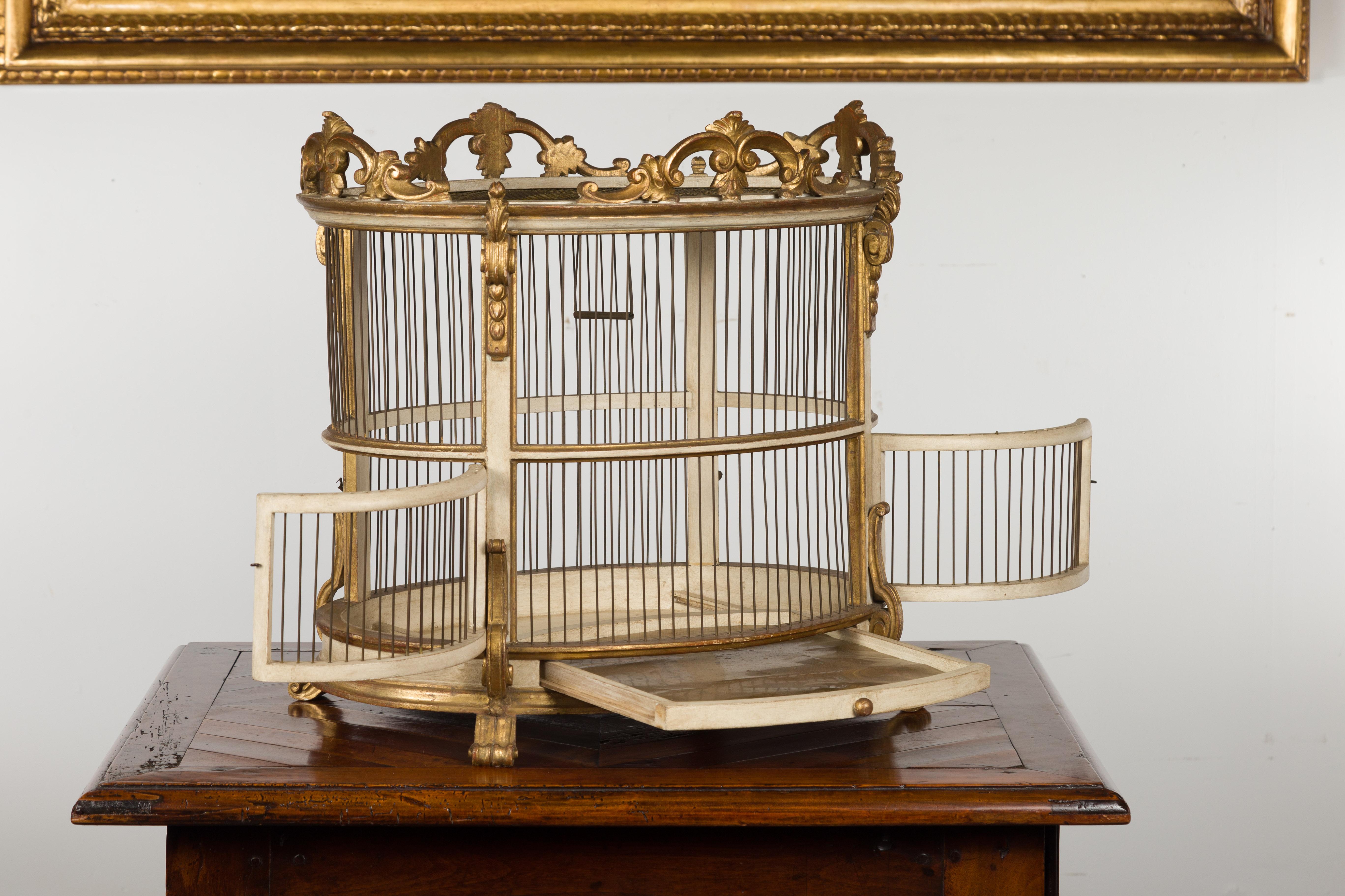 Italian 1940s Rococo Style Oval Birdcage with Gilt and Painted Accents 3