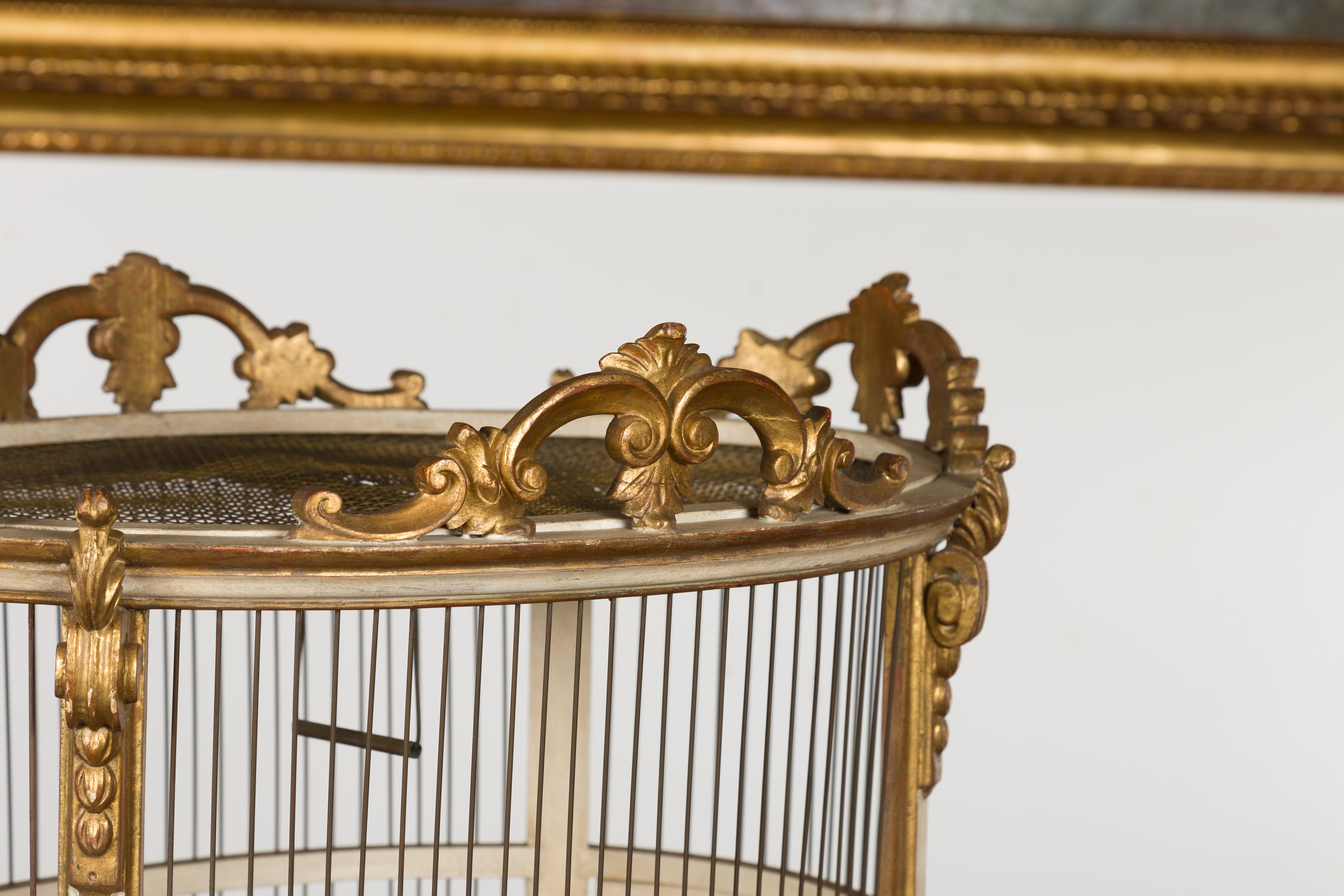 Italian 1940s Rococo Style Oval Birdcage with Gilt and Painted Accents 4
