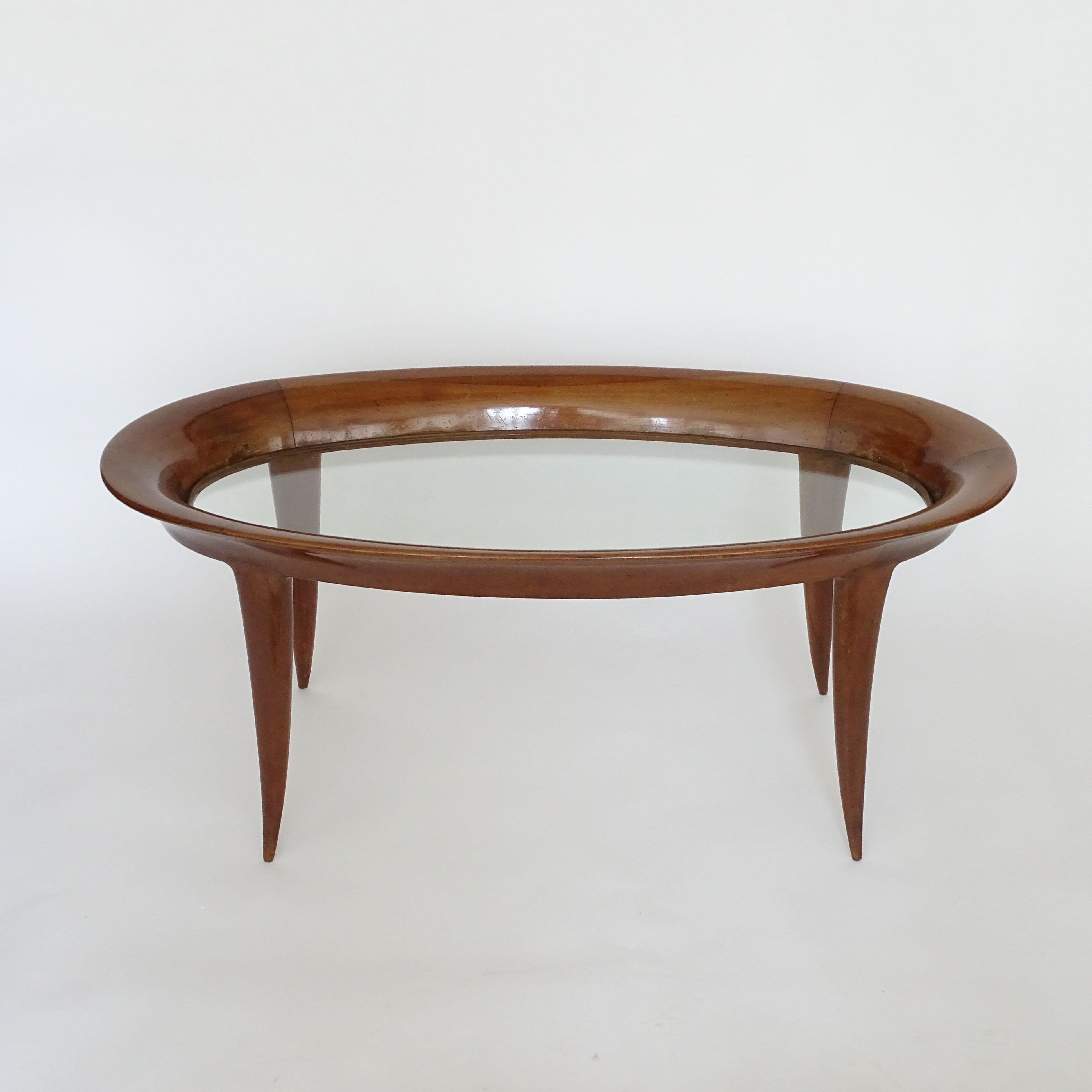 Italian 1940s Sculpted Oval Coffee Table Attributed to Fontana Arte In Good Condition For Sale In Milan, IT