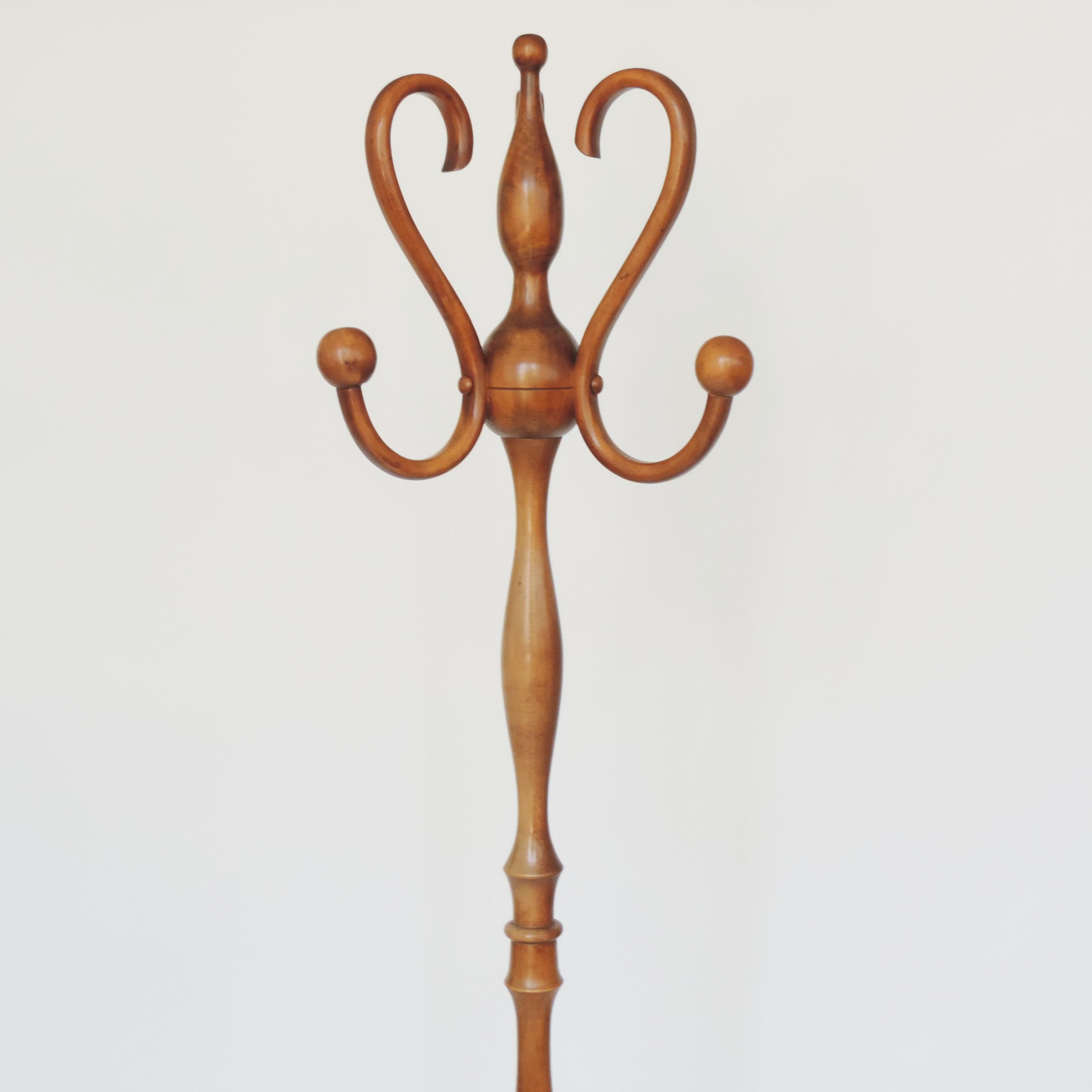 Italian 1940s Sculpted Wood Floor Standing Coat Rack 2