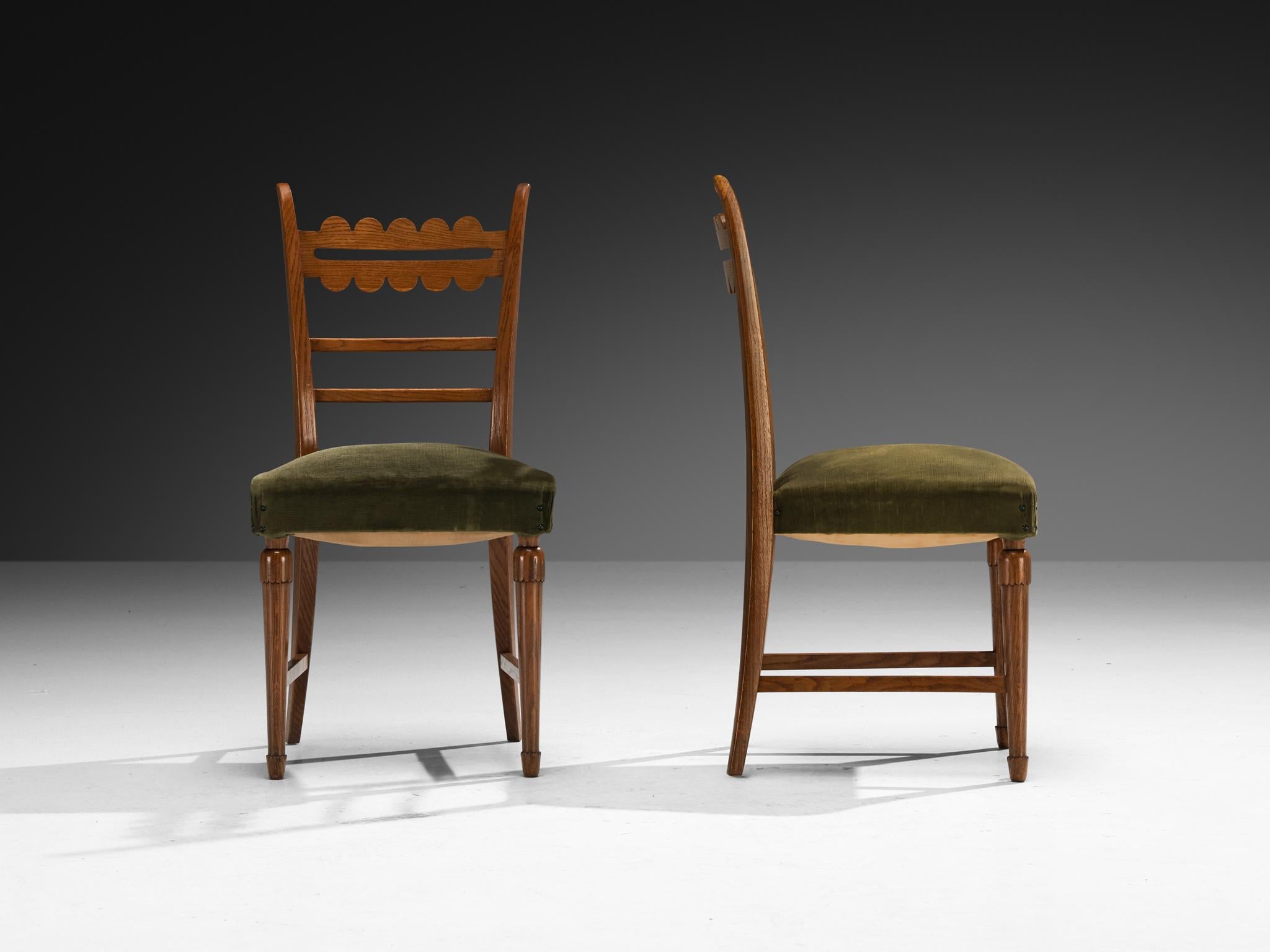 Italian 1940s Set of Six Dining Chairs in Solid Oak and Olive Green Velour For Sale 5