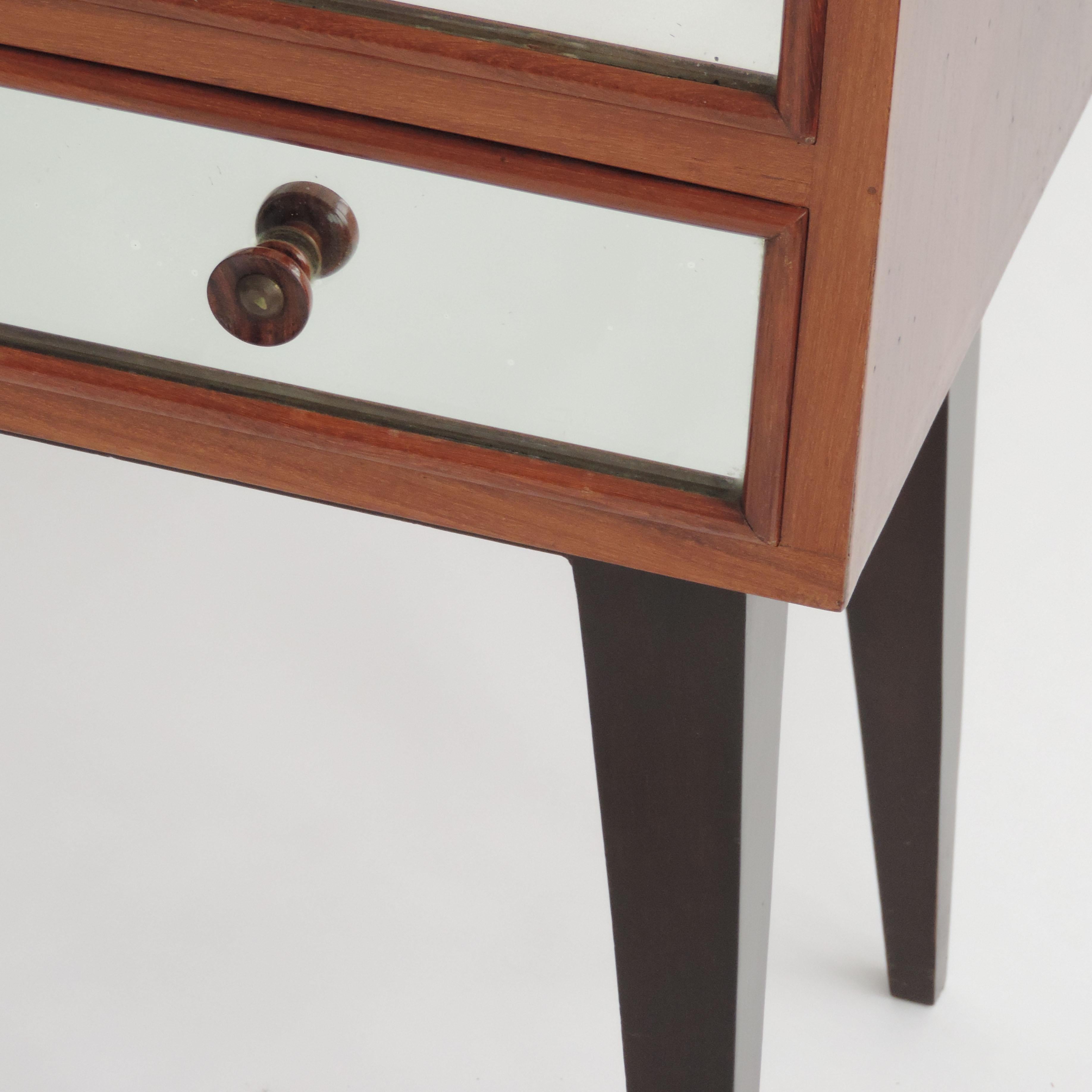 Italian 1940s Side Table Attributed to Fontana Arte For Sale 1