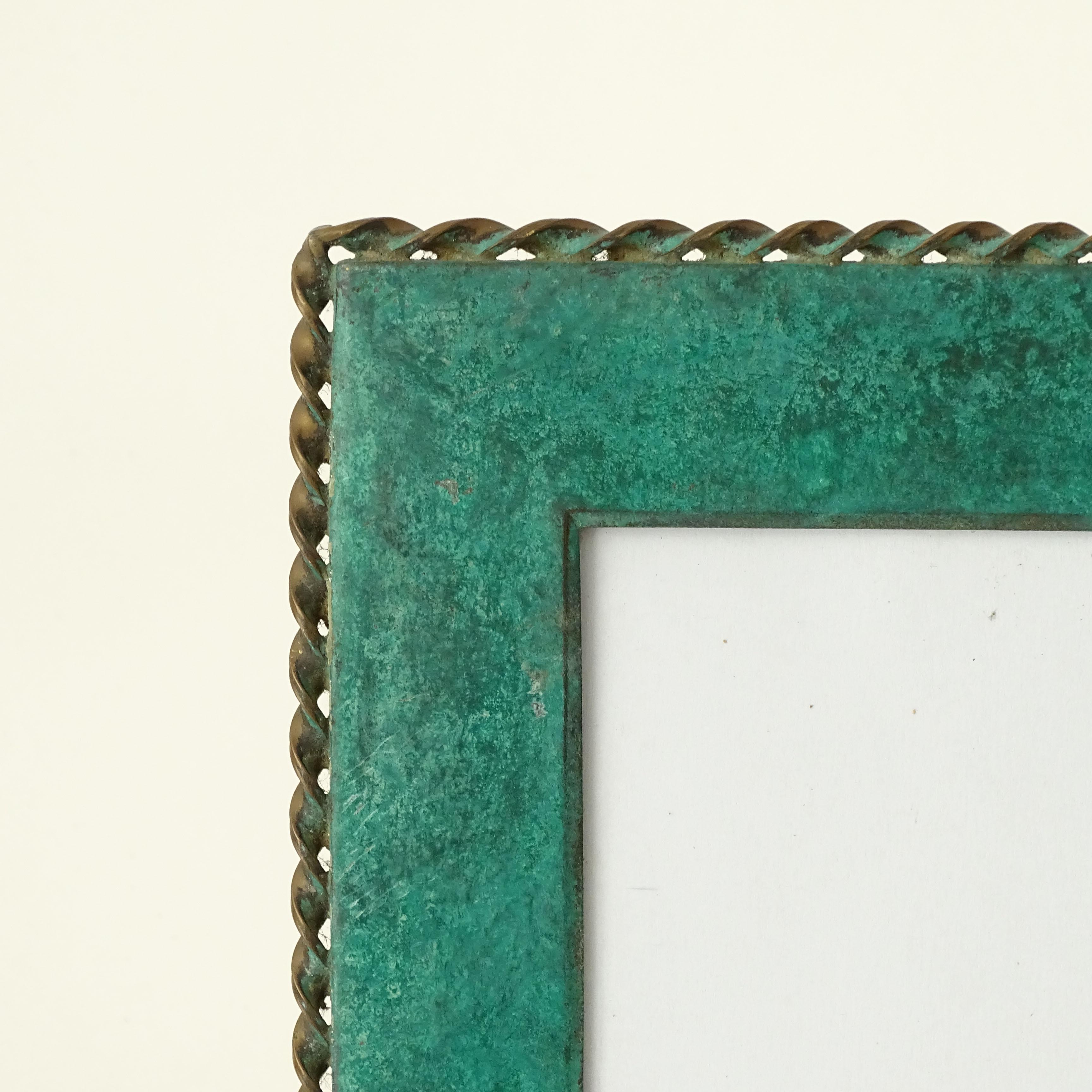 Italian 1940s table green brass picture frame In Good Condition For Sale In Milan, IT