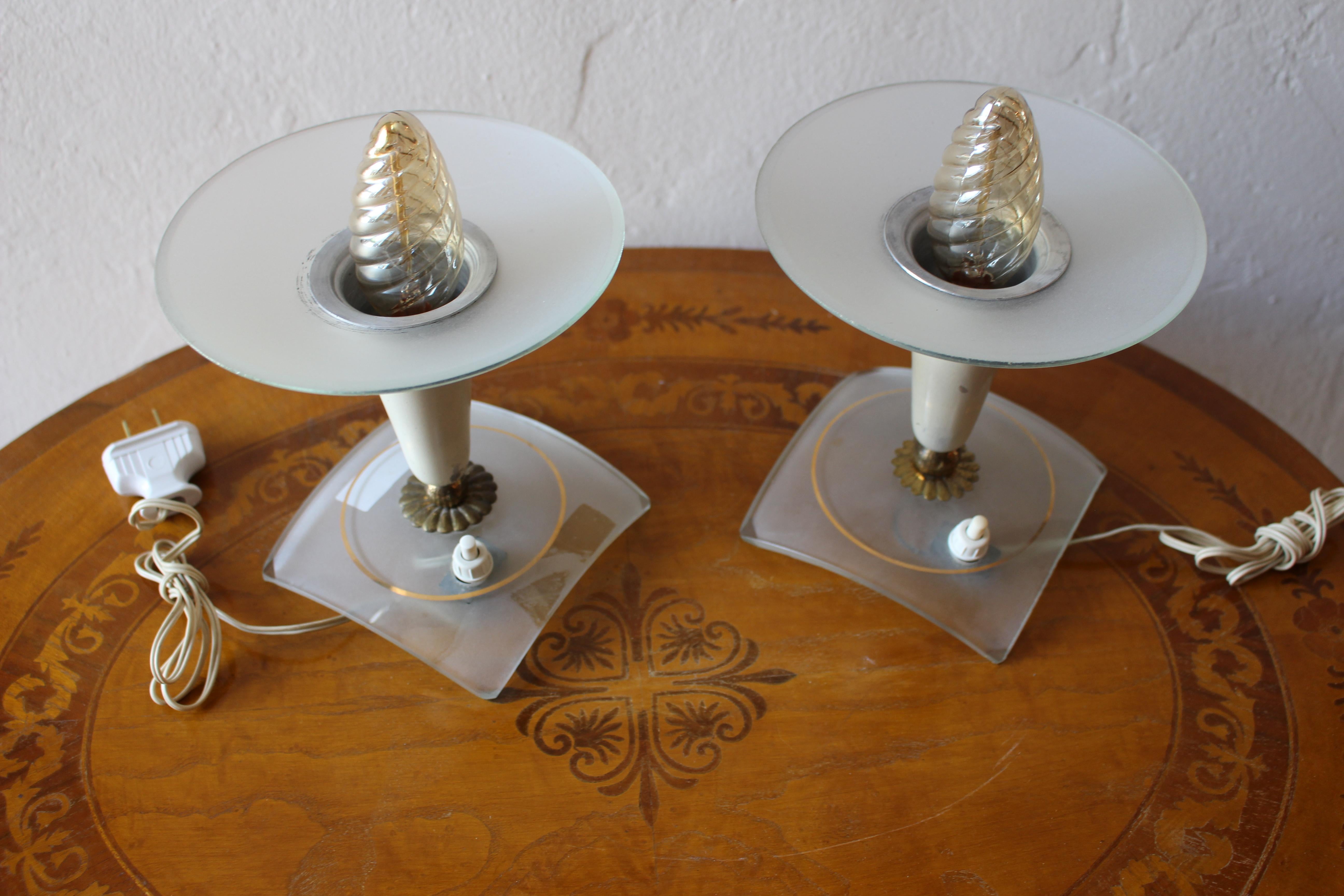 Mid-Century Modern Paire de lampes de bureau italiennes des années 1950 en vente