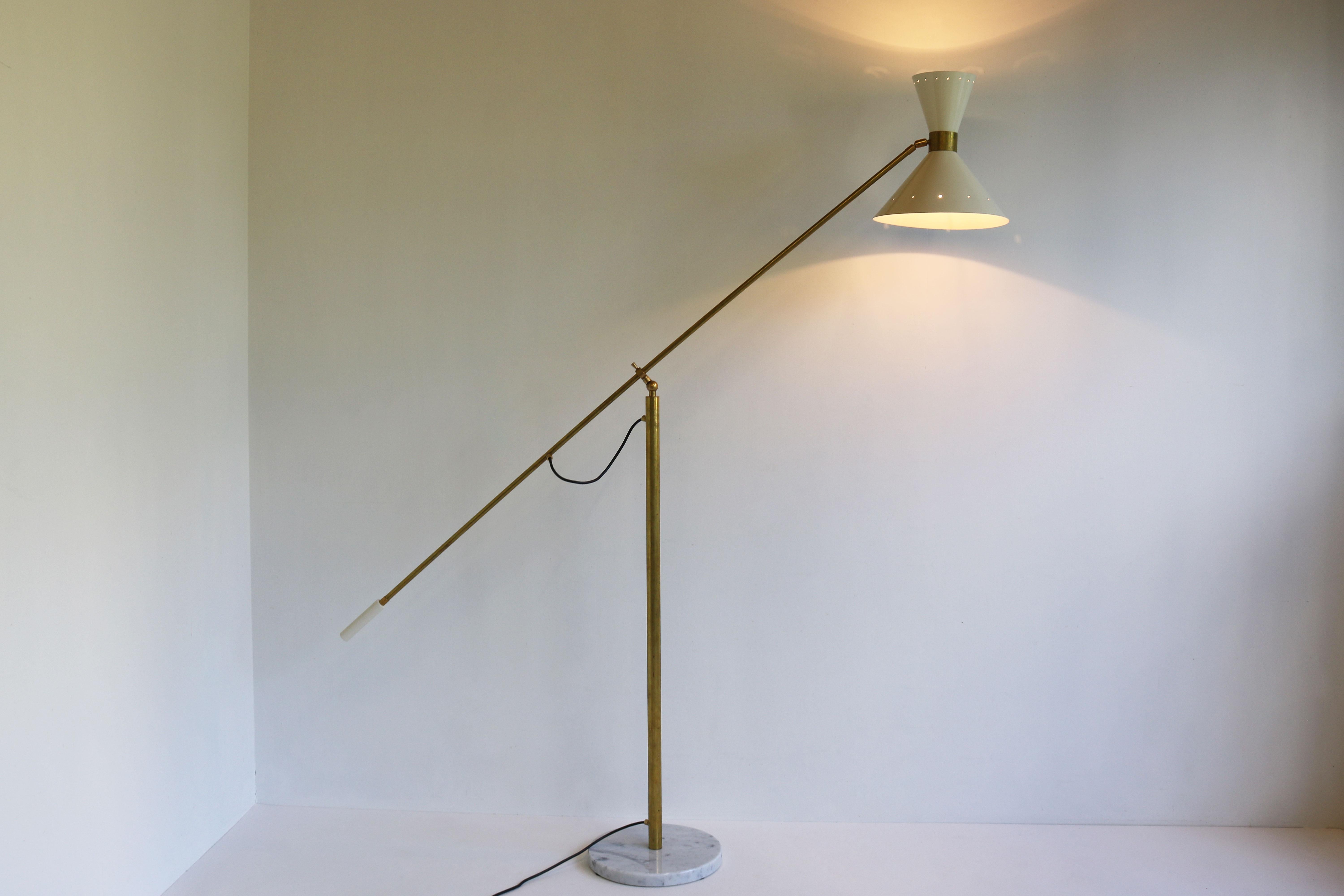 Mid-20th Century Italian 1950 Vintage Design Floor Lamp Brass with Carrara Marble Stilnovo Style For Sale