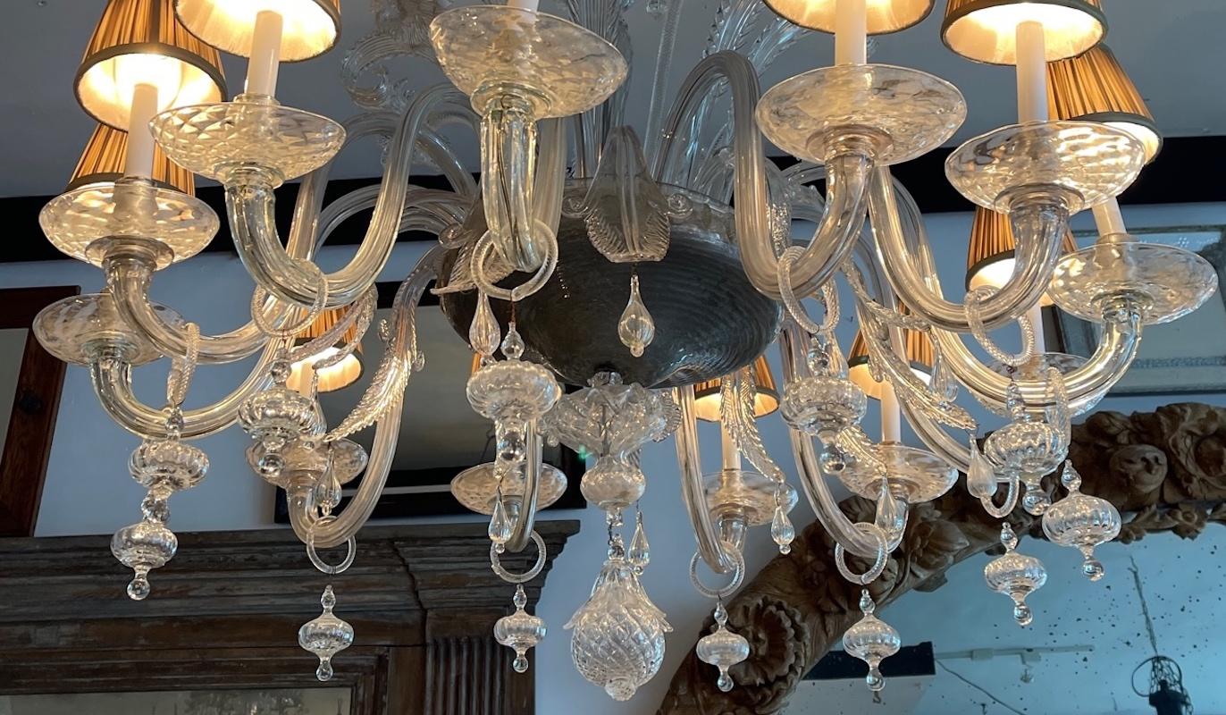 Italian 1950s 12 Arm Murano Transparent Glass Chandelier with Pleated Shades For Sale 2
