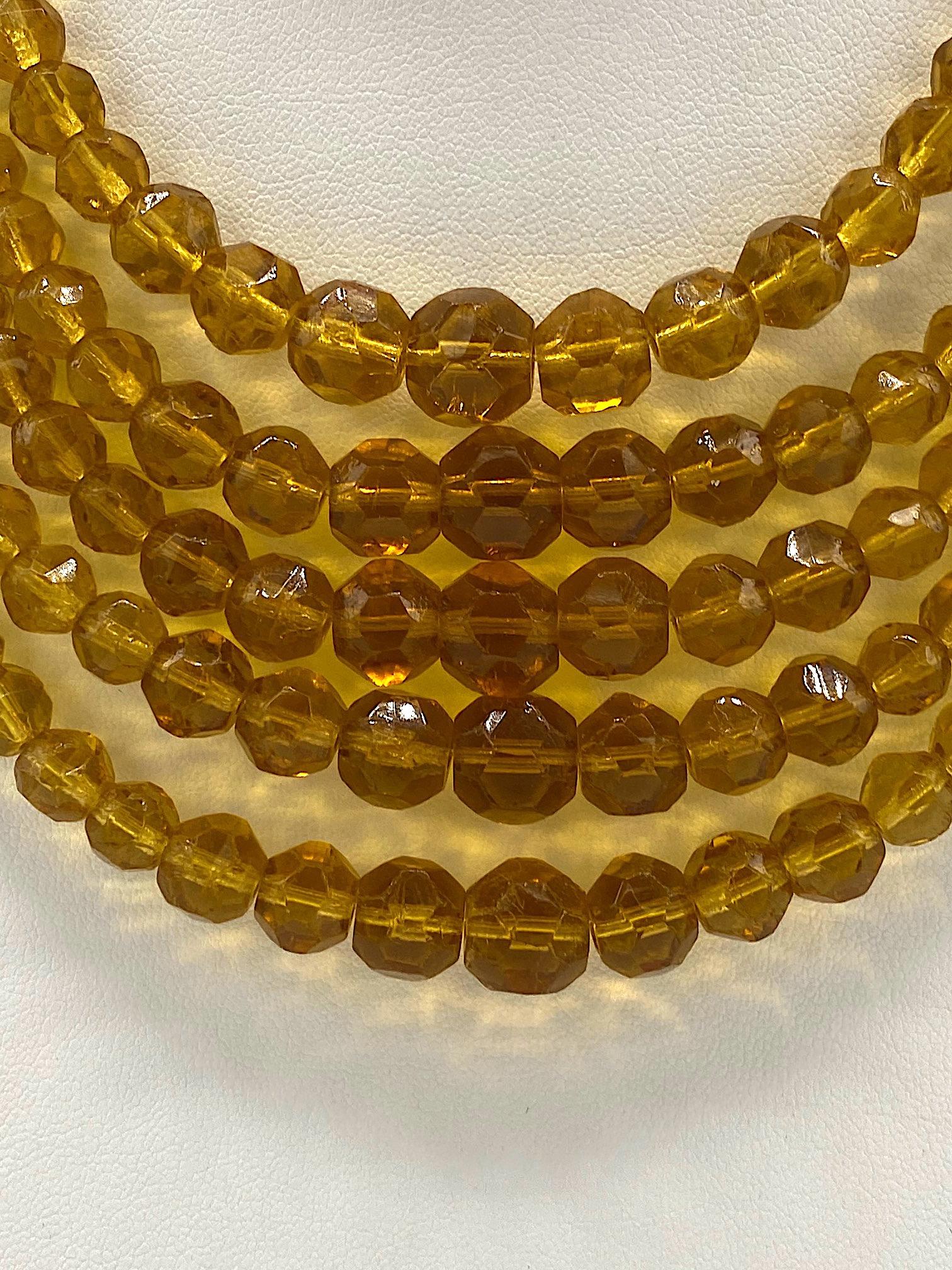 Italian 1950s Amber Gold Color Graduated Crystal Bib Necklace In Good Condition For Sale In New York, NY