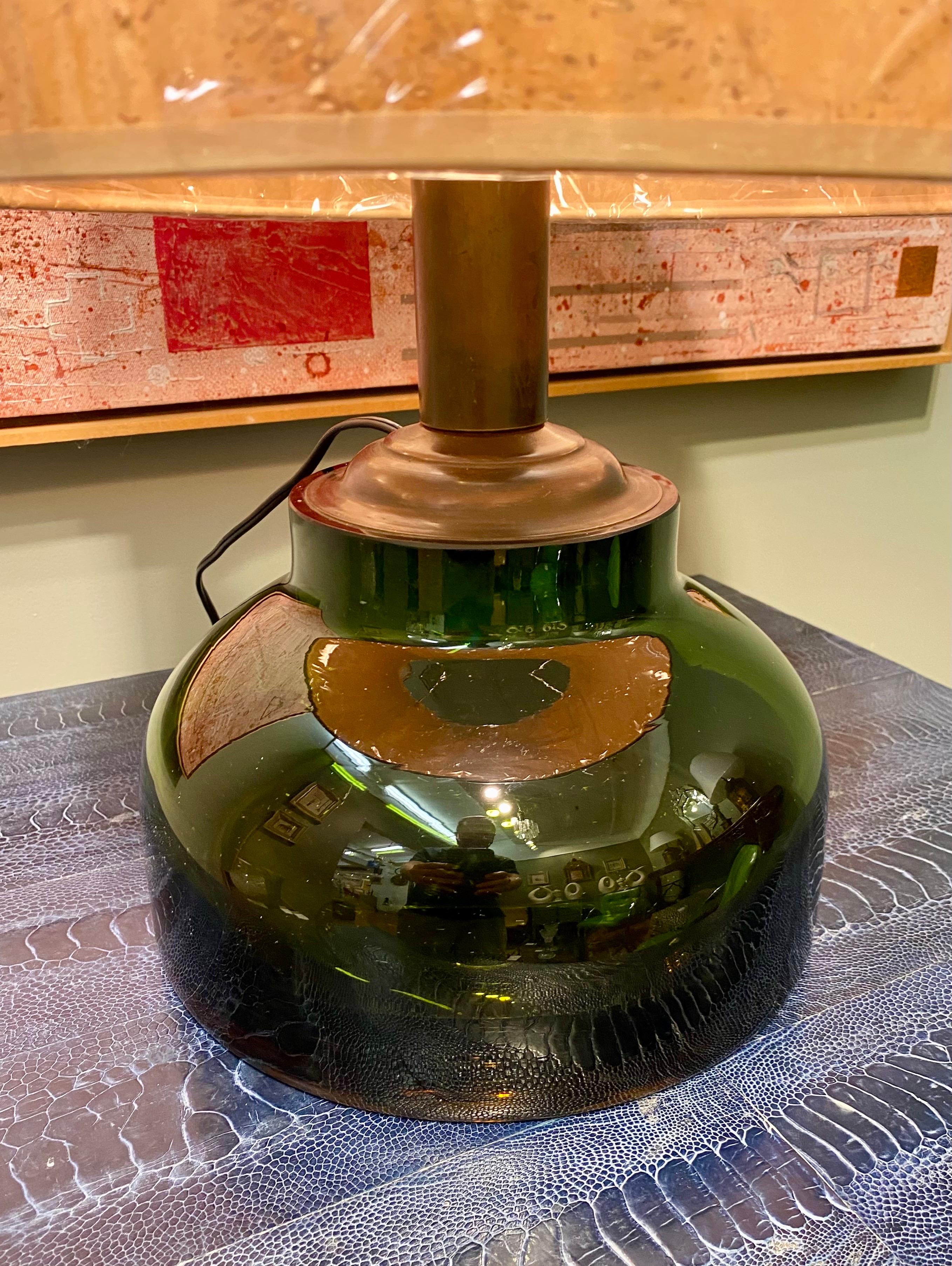 Lampada da tavolo in vetro soffiato Sommerso, ambra e verde, italiana degli anni '50 In condizioni buone in vendita a Montclair, NY