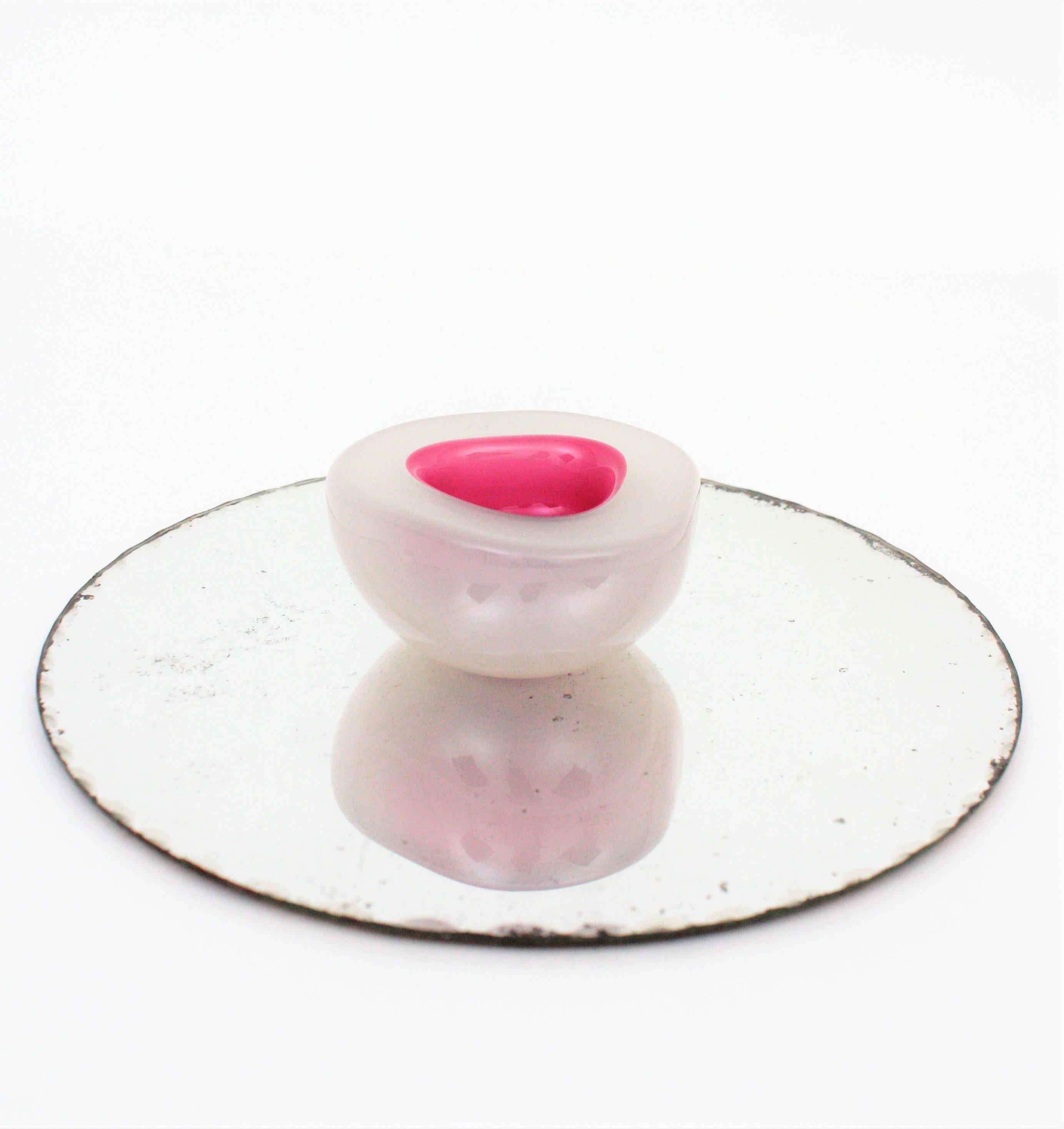 Italian 1950s Archimede Seguso Opal White and Pink Alabastro Geode Glass Bowl 11