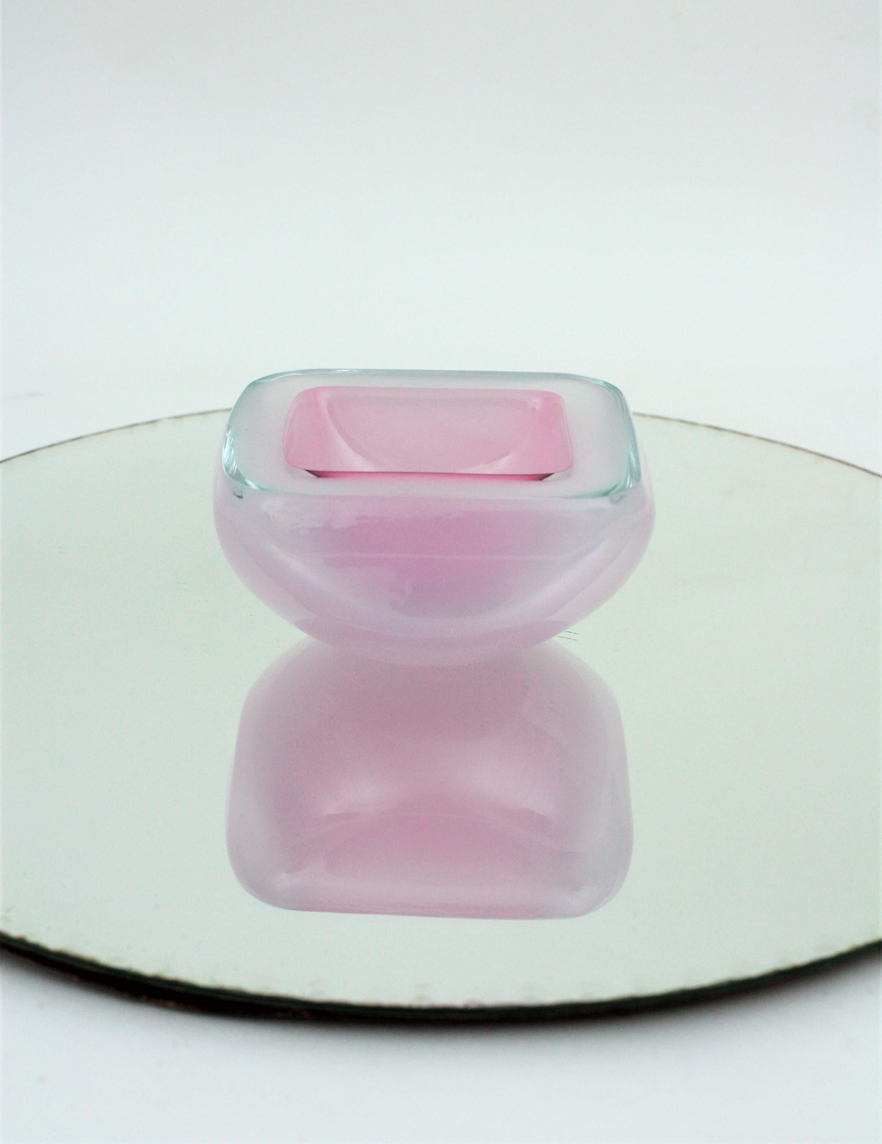 Mid-Century Modern Archimede Seguso Murano Opal White Pink Alabastro Art Glass Bowl