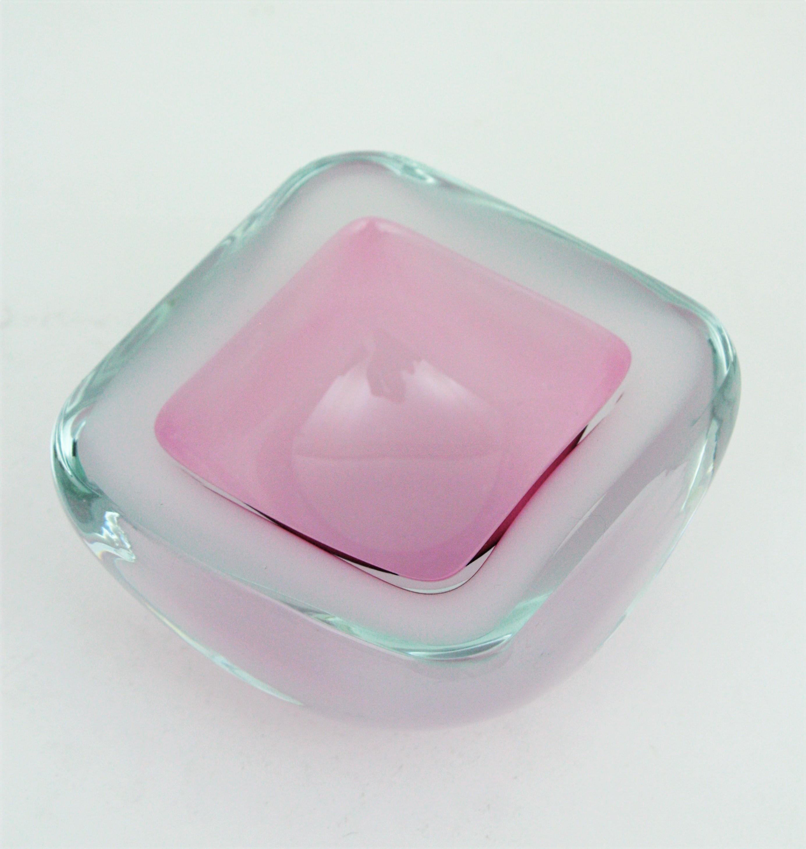 Archimede Seguso Murano Opal White Pink Alabastro Art Glass Bowl In Excellent Condition In Barcelona, ES