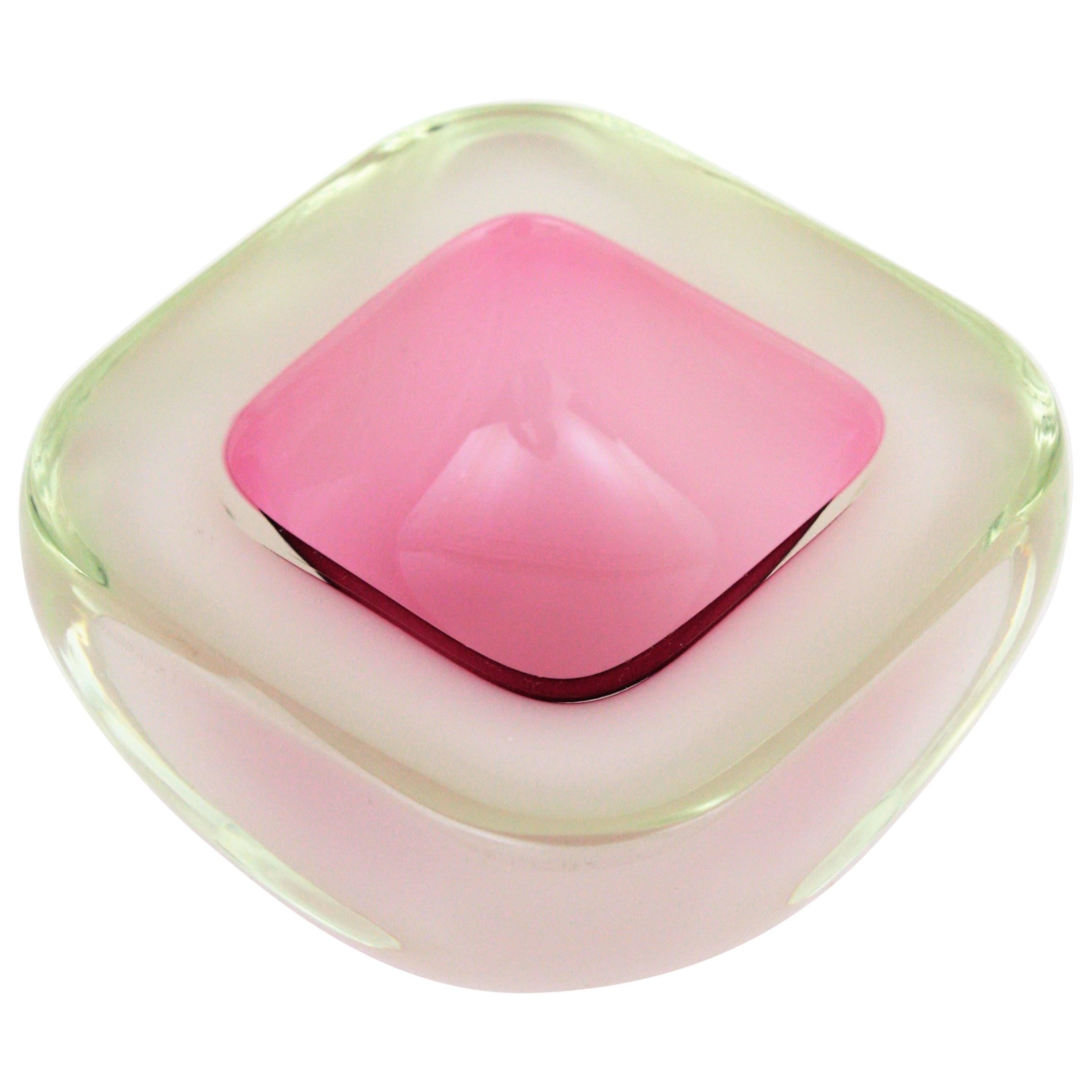 Italian 1950s Archimede Seguso Opal White and Pink Alabastro Geode Glass Bowl