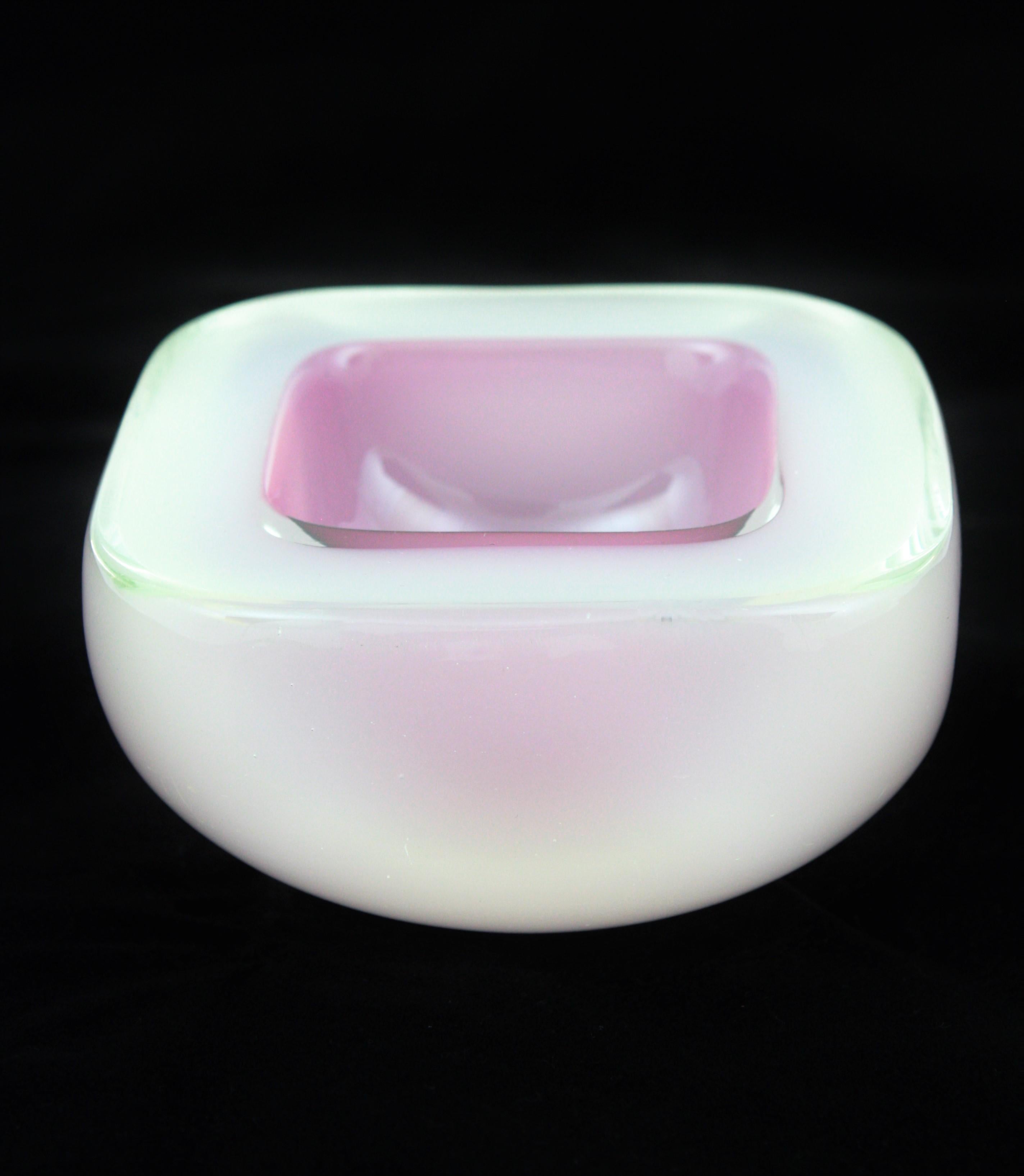 Italian 1950s Archimede Seguso Opal White and Pink Alabastro Geode Glass Bowl 6