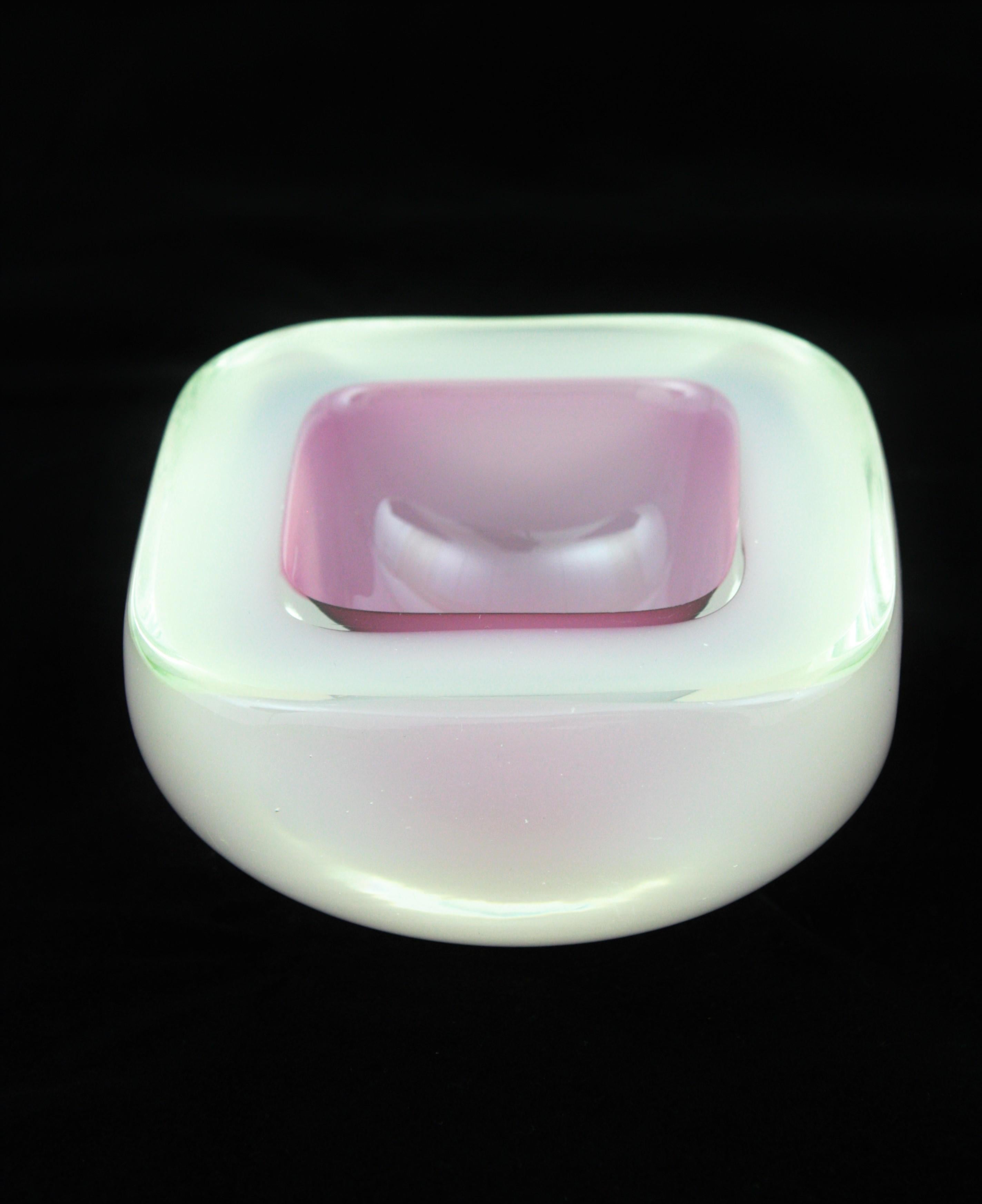 Italian 1950s Archimede Seguso Opal White and Pink Alabastro Geode Glass Bowl 2