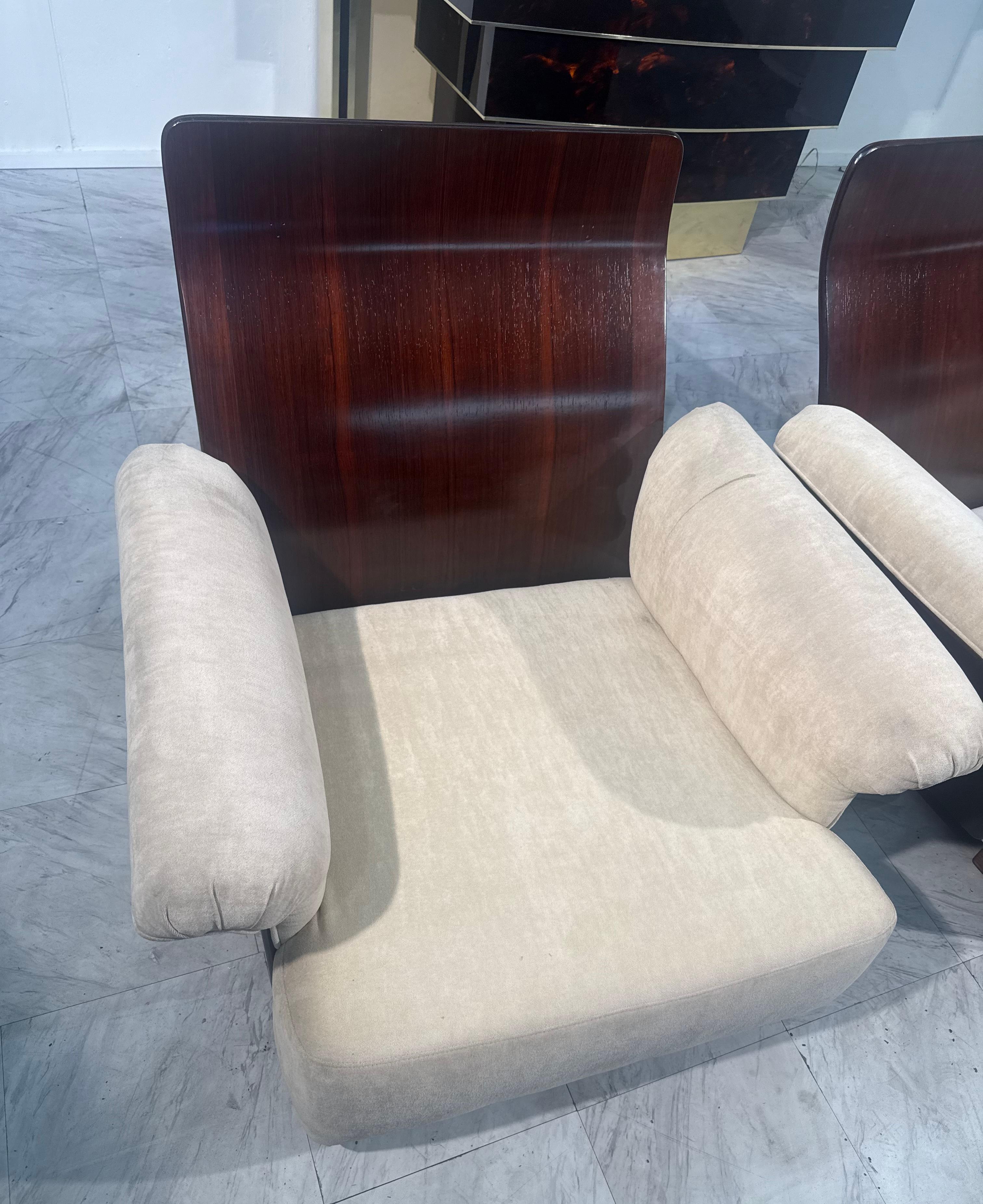 Fauteuils italiens des années 1950 à retapissage en noyer en vente 5