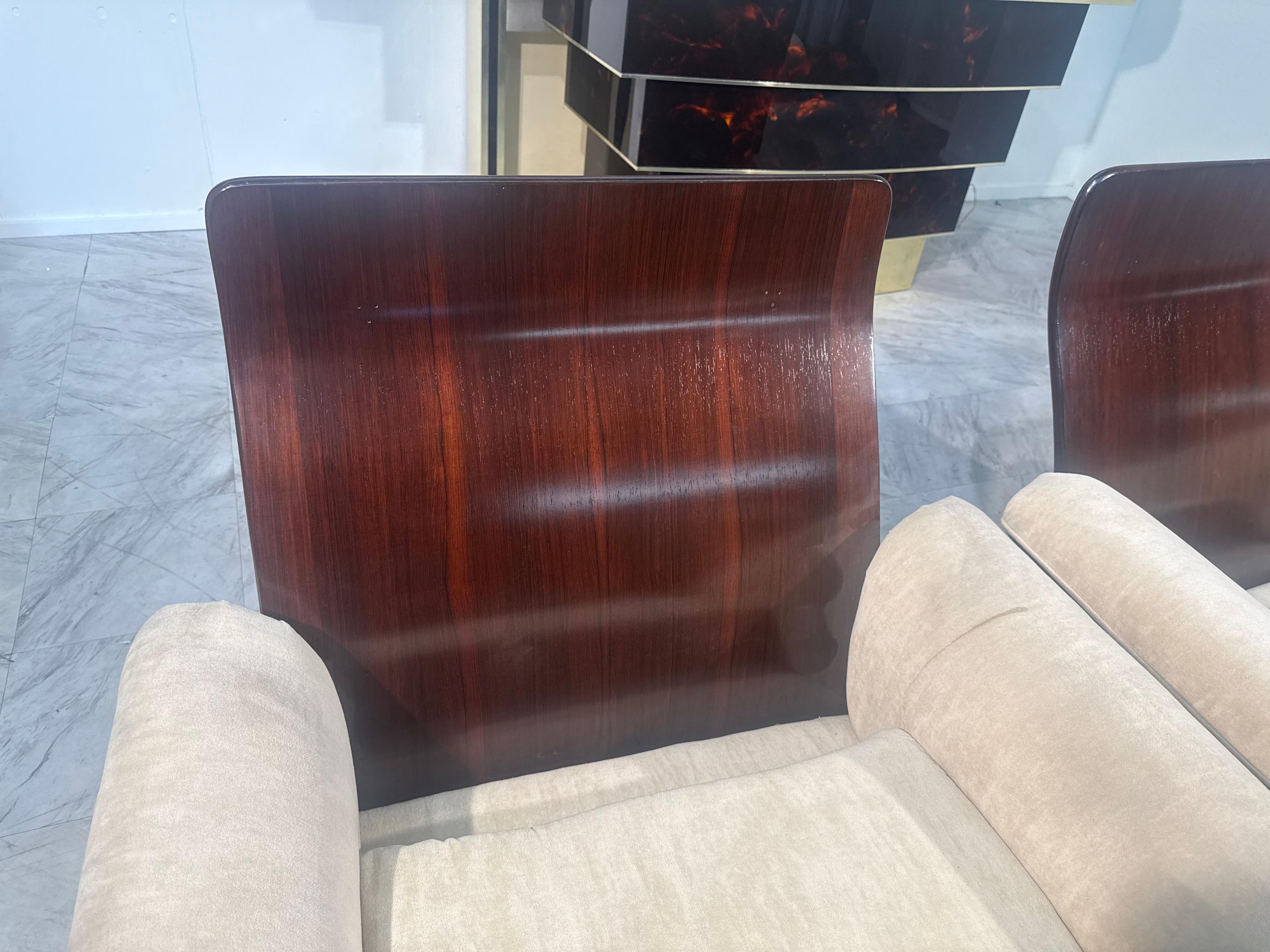 Fauteuils italiens des années 1950 à retapissage en noyer en vente 7