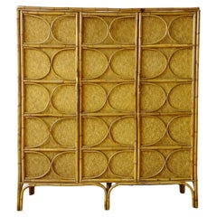 Armoire italienne des années 1950 en bambou et osier avec son tissu moutarde d'origine