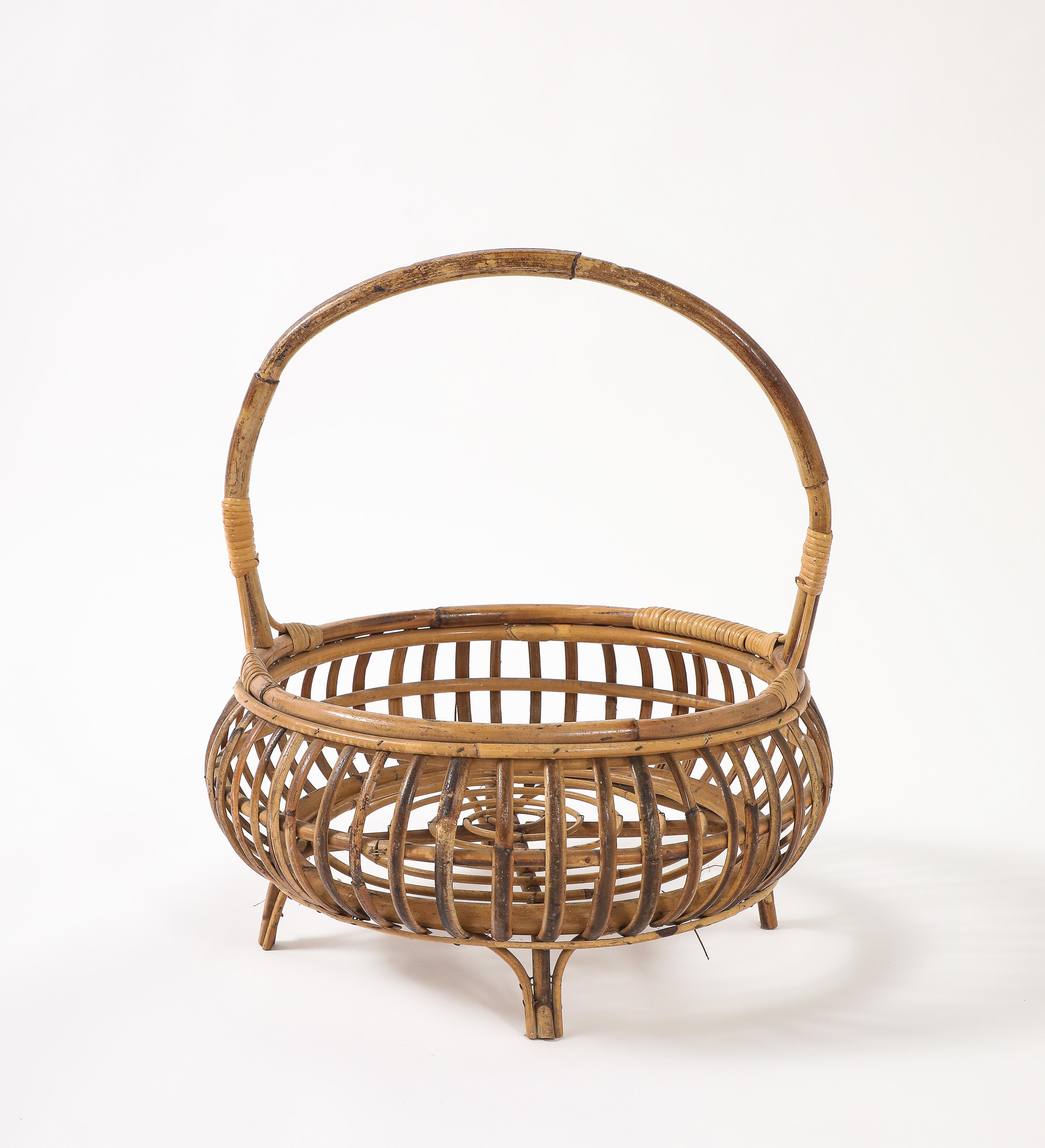 Cestino in bambù italiano degli anni '50 con manico in vendita 2
