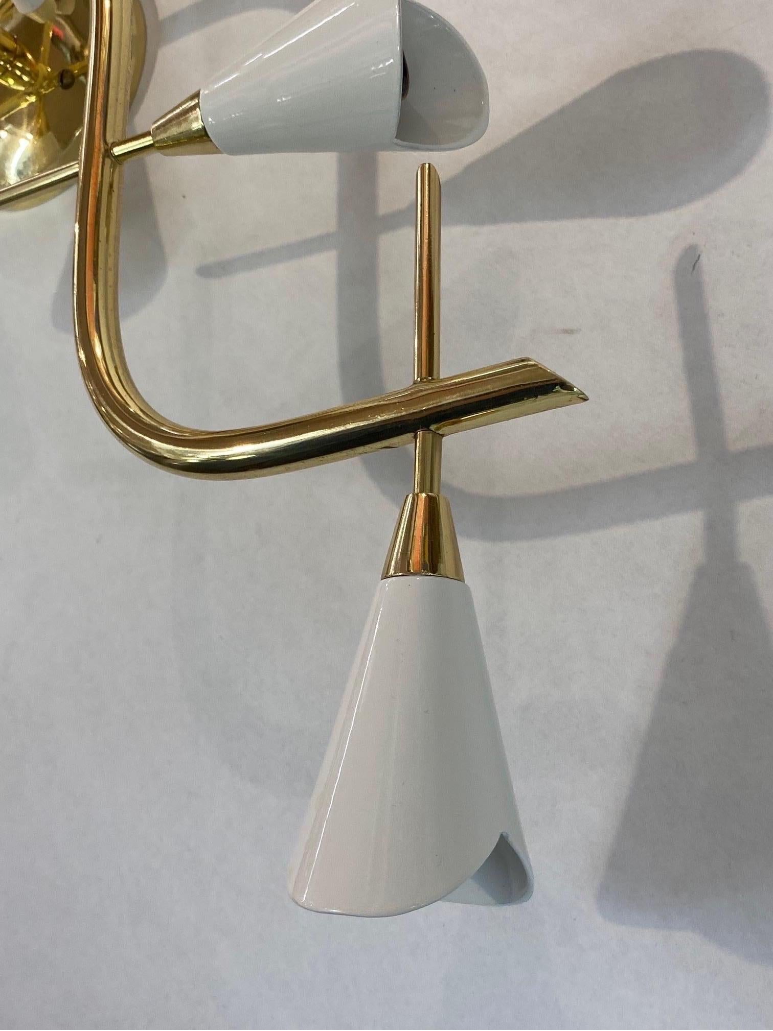 Italian 1950s Brass and White Enamel 5 Light Sconce / Wall Light For Sale 8