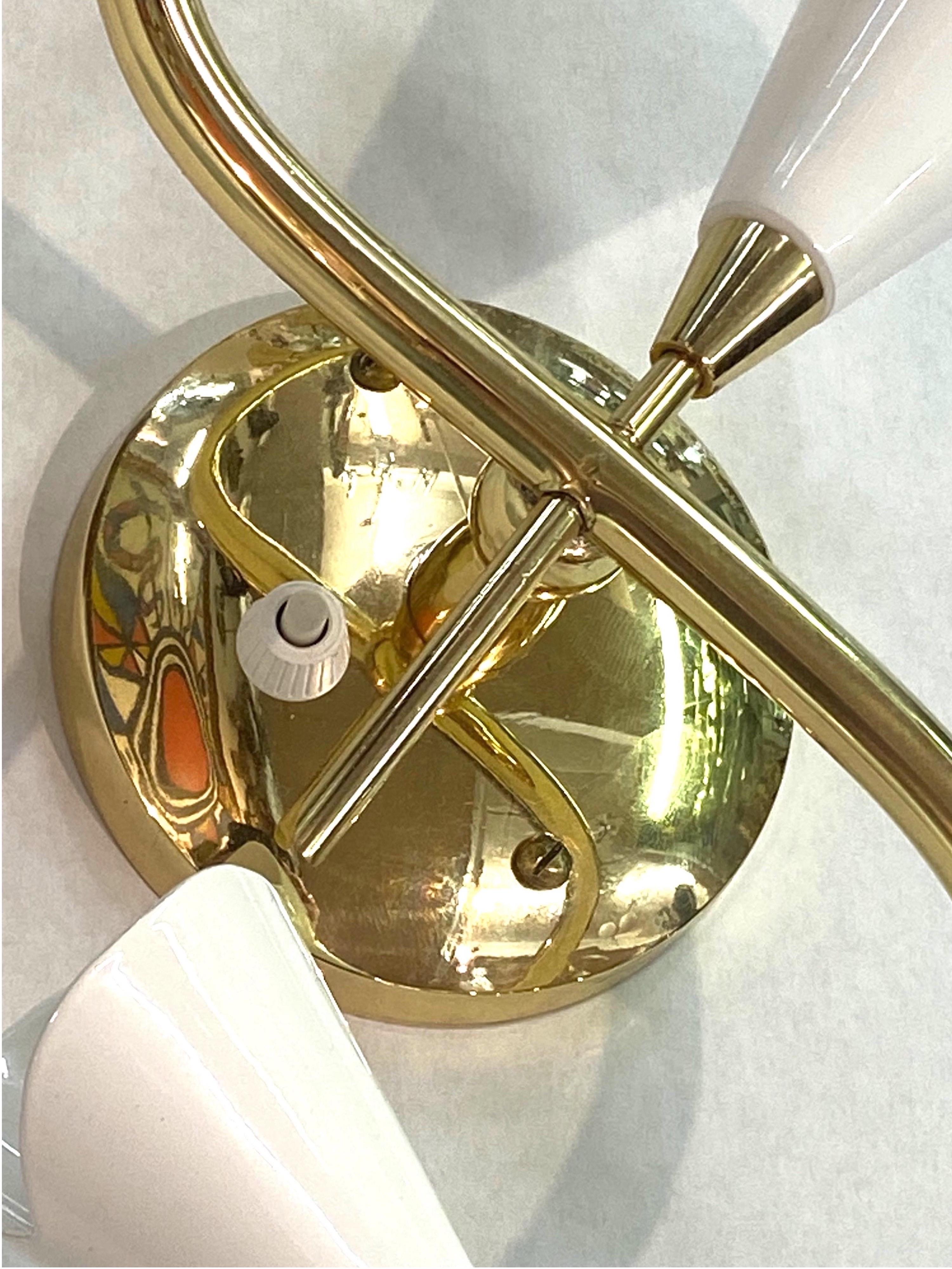 Italian 1950s Brass and White Enamel 5 Light Sconce / Wall Light For Sale 4