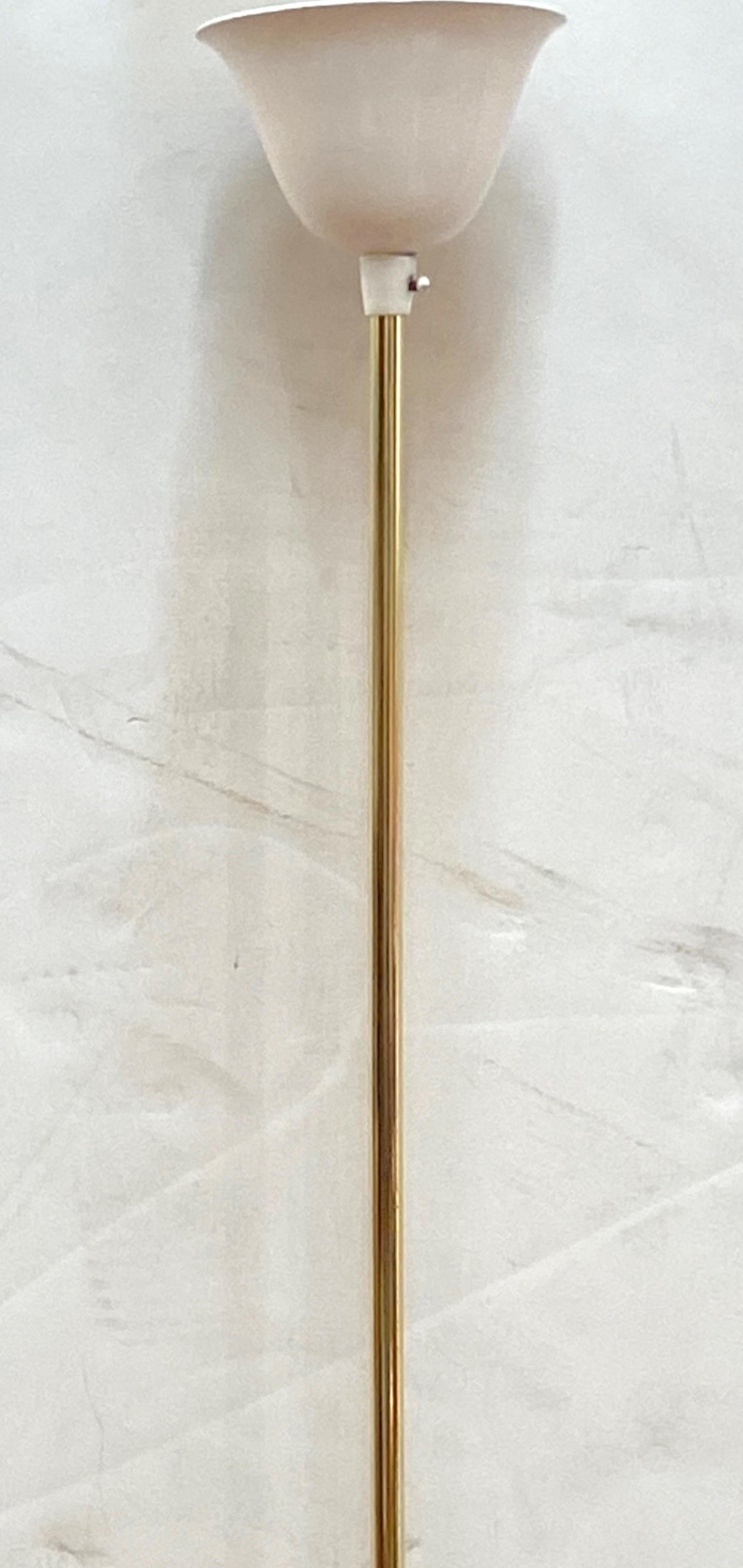 Mid-20th Century Italian 1950s Brass and White Enamel Pendant Light Chandelier For Sale