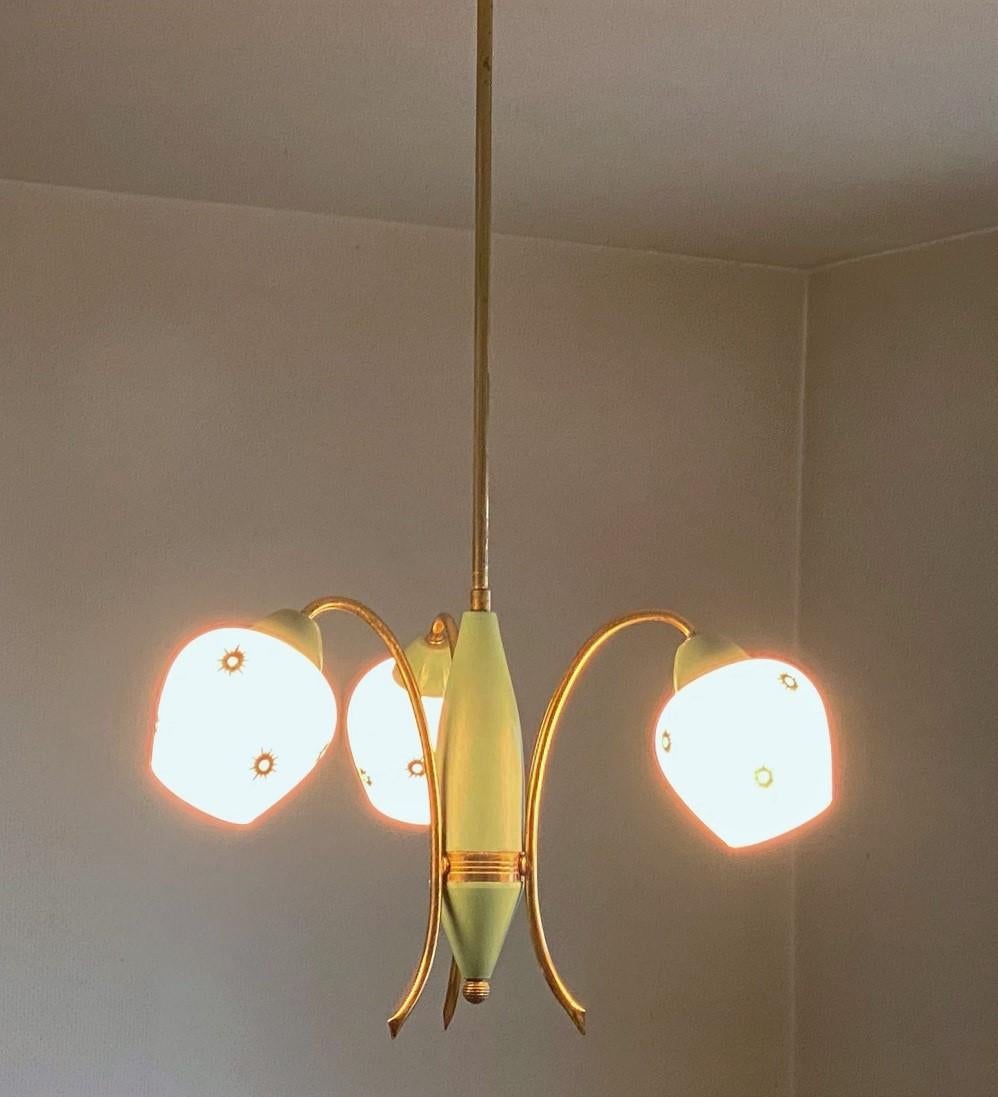 Stilnovo 1950s Brass and Green Enameled Metal Chandelier with Glass Shades For Sale 3