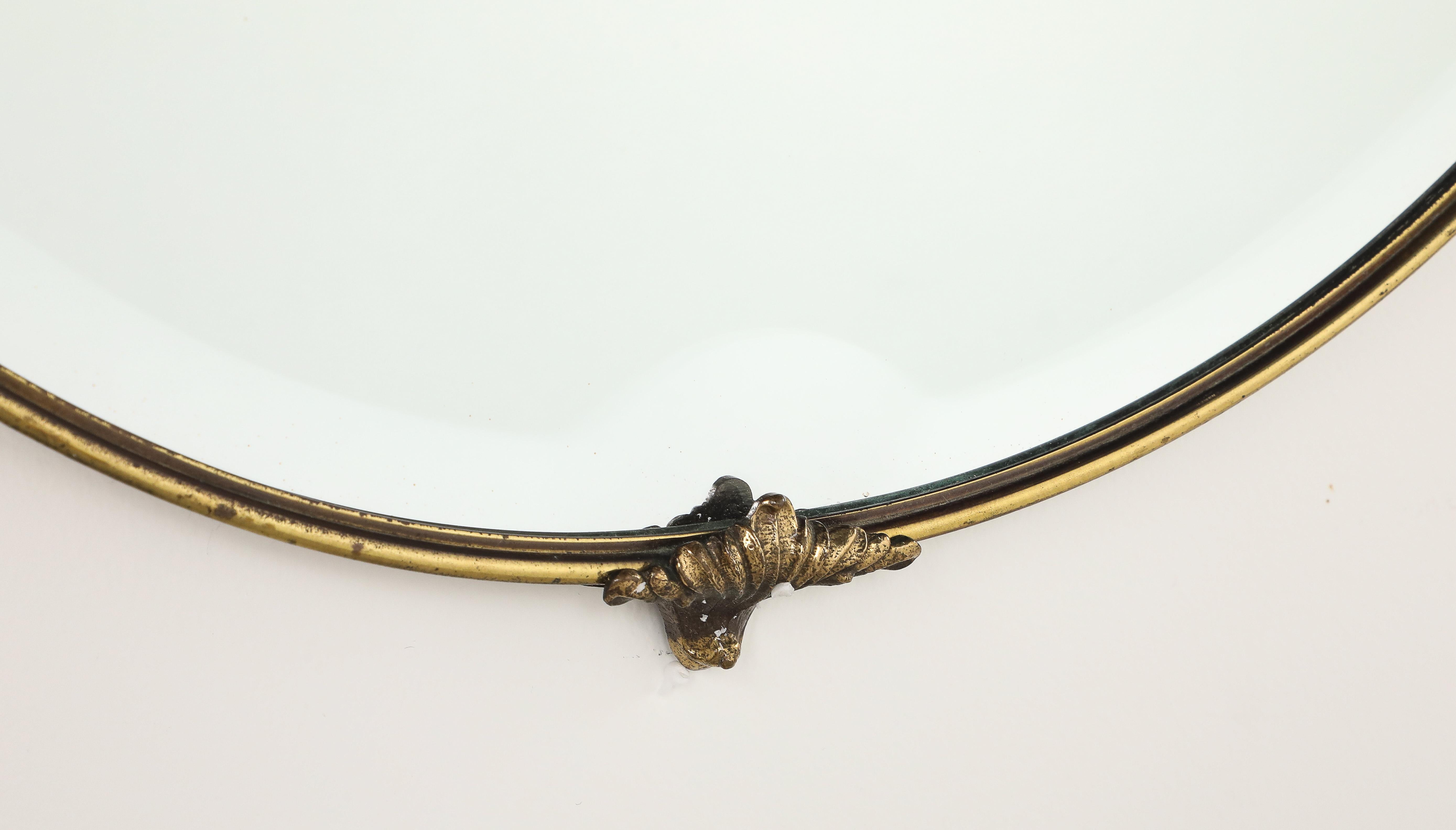 Espejo biselado italiano de latón de los años 50 en Bueno estado para la venta en New York, NY