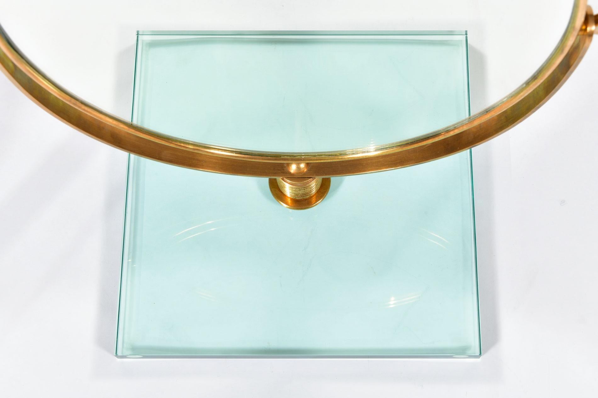 Italian 1950s Brass Table Mirror on Glass Stand in the Style of Gio Ponti In Good Condition In London, GB
