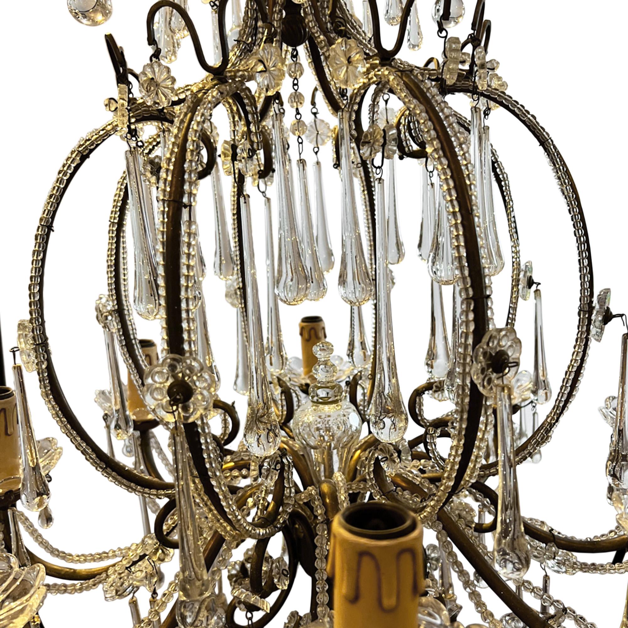 Italian 1950s Chandelier with Large Tear Drops For Sale 1