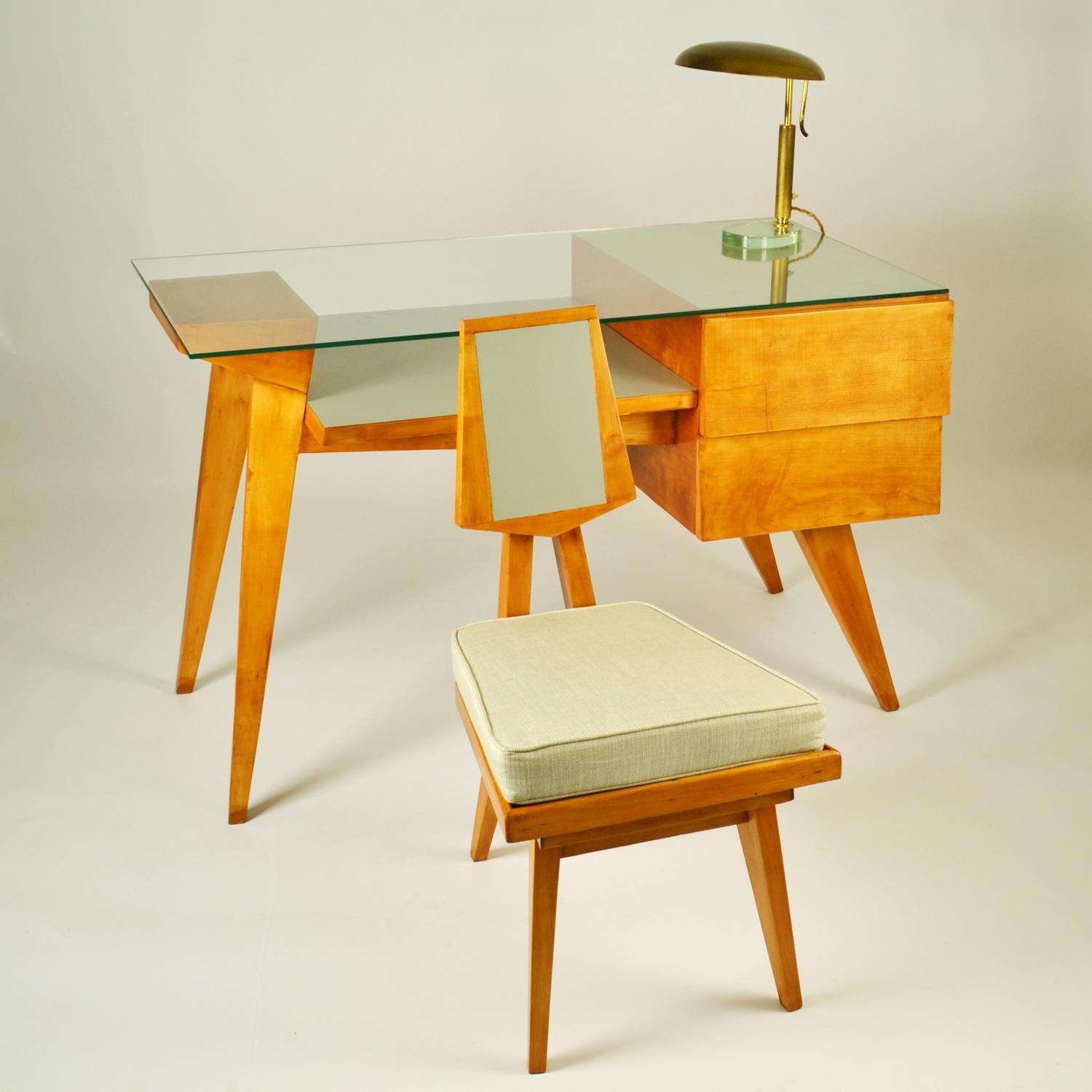 Italienischer Schreibtisch und Stuhl aus den 1950er Jahren in der Art von Gio Ponti im Angebot 5
